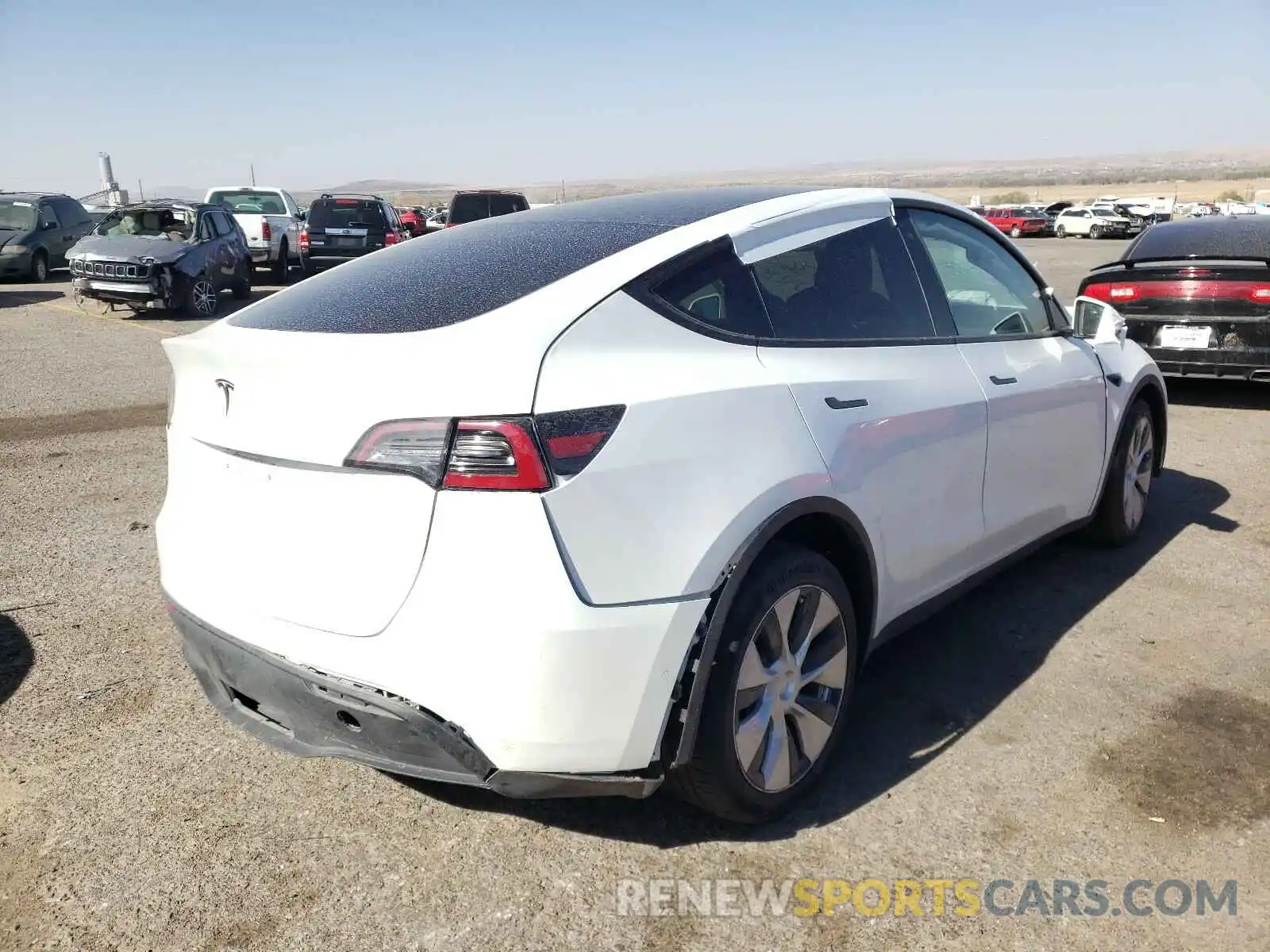 4 Photograph of a damaged car 5YJYGDEE5LF026478 TESLA MODEL Y 2020