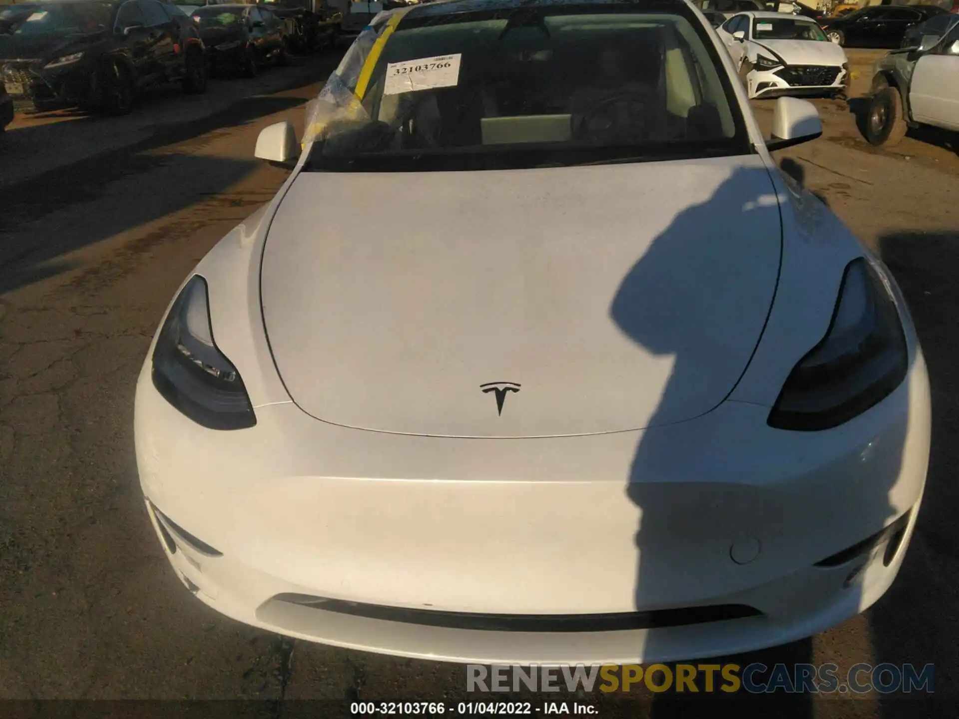 10 Photograph of a damaged car 5YJYGDEE5LF026612 TESLA MODEL Y 2020