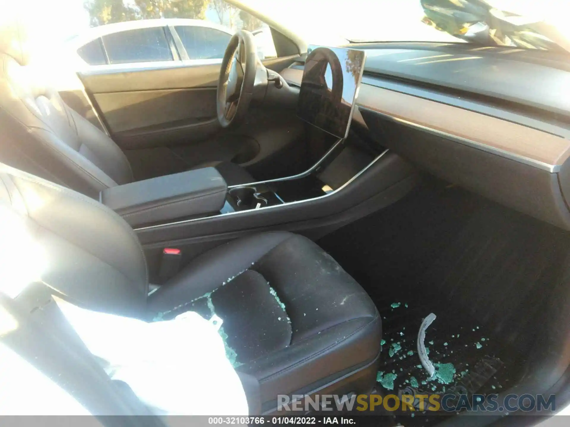 5 Photograph of a damaged car 5YJYGDEE5LF026612 TESLA MODEL Y 2020