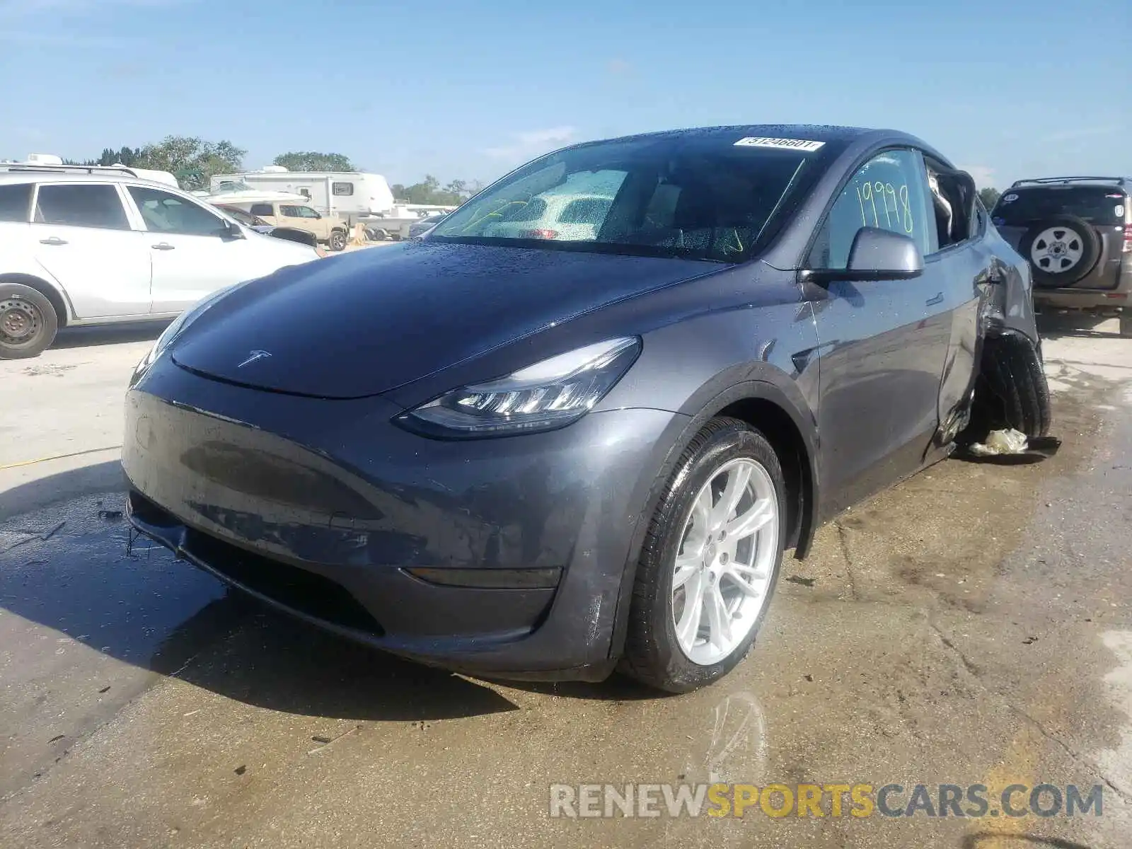 2 Photograph of a damaged car 5YJYGDEE5LF031440 TESLA MODEL Y 2020