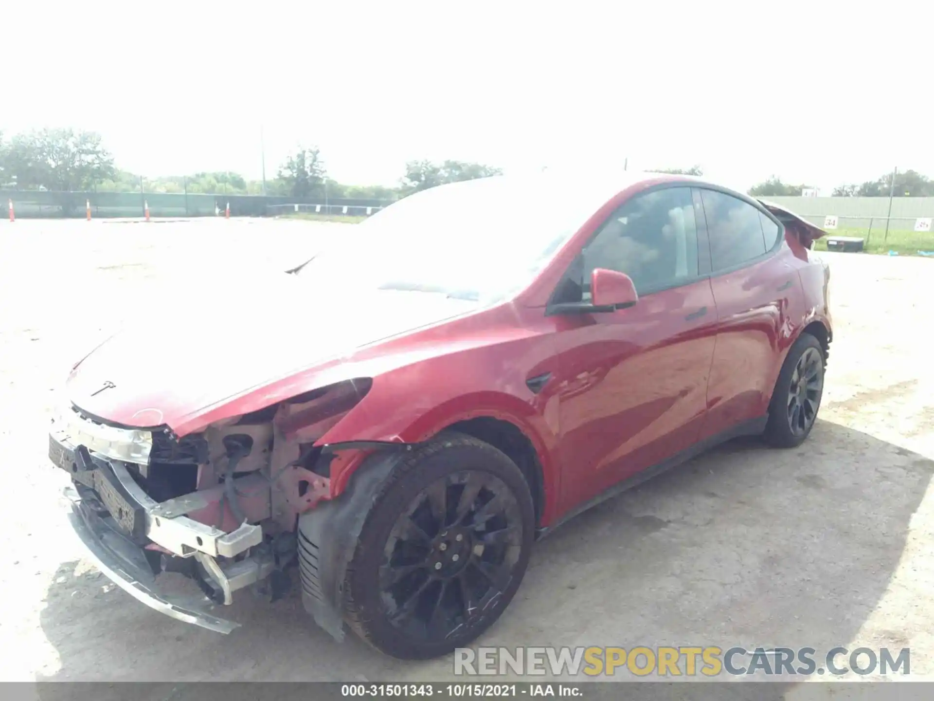 2 Photograph of a damaged car 5YJYGDEE5LF033415 TESLA MODEL Y 2020