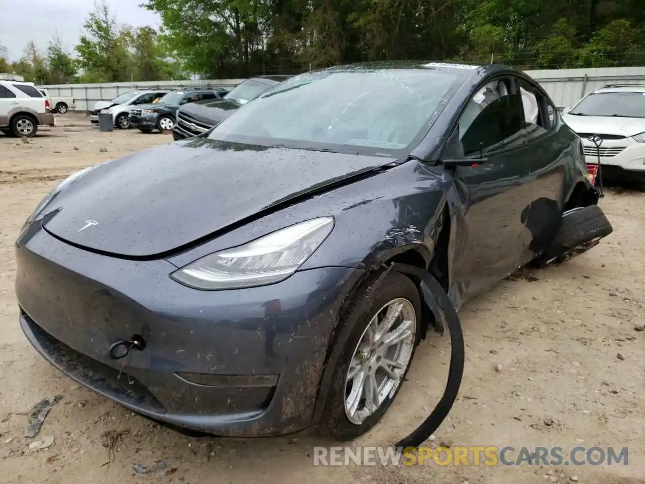 2 Photograph of a damaged car 5YJYGDEE5LF036668 TESLA MODEL Y 2020