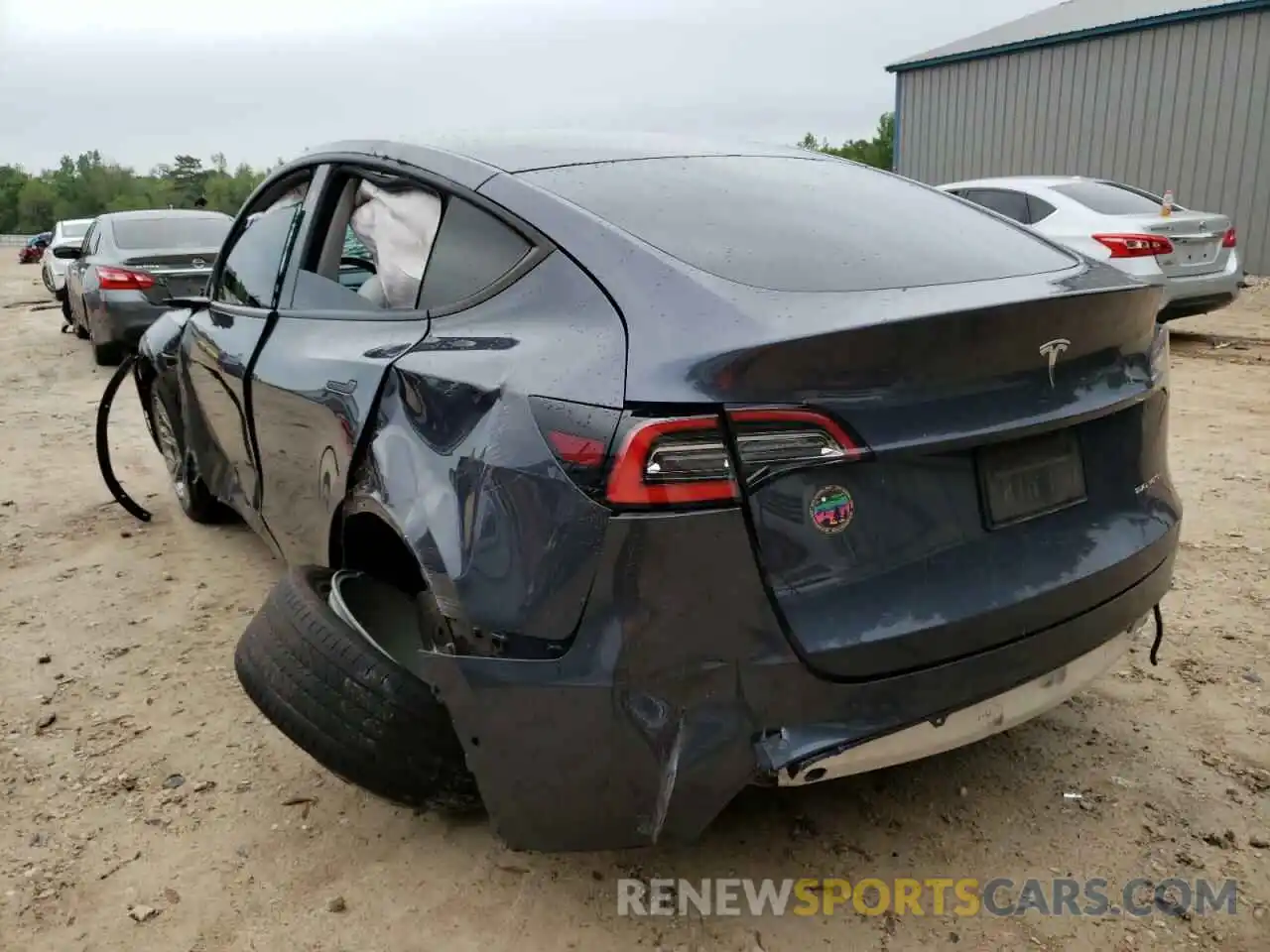 3 Photograph of a damaged car 5YJYGDEE5LF036668 TESLA MODEL Y 2020