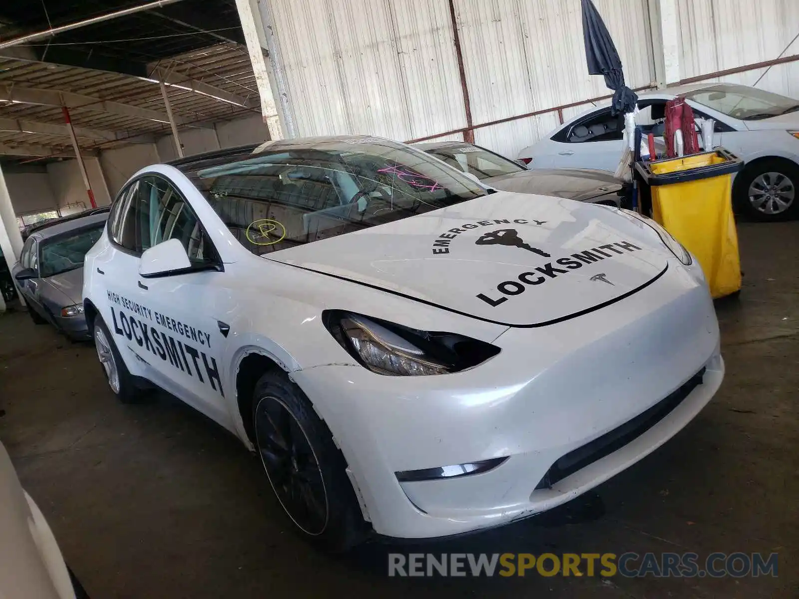 1 Фотография поврежденного автомобиля 5YJYGDEE5LF036959 TESLA MODEL Y 2020