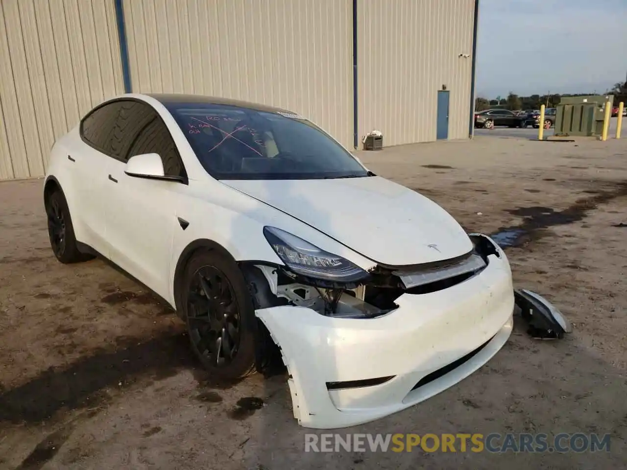 1 Photograph of a damaged car 5YJYGDEE5LF037349 TESLA MODEL Y 2020