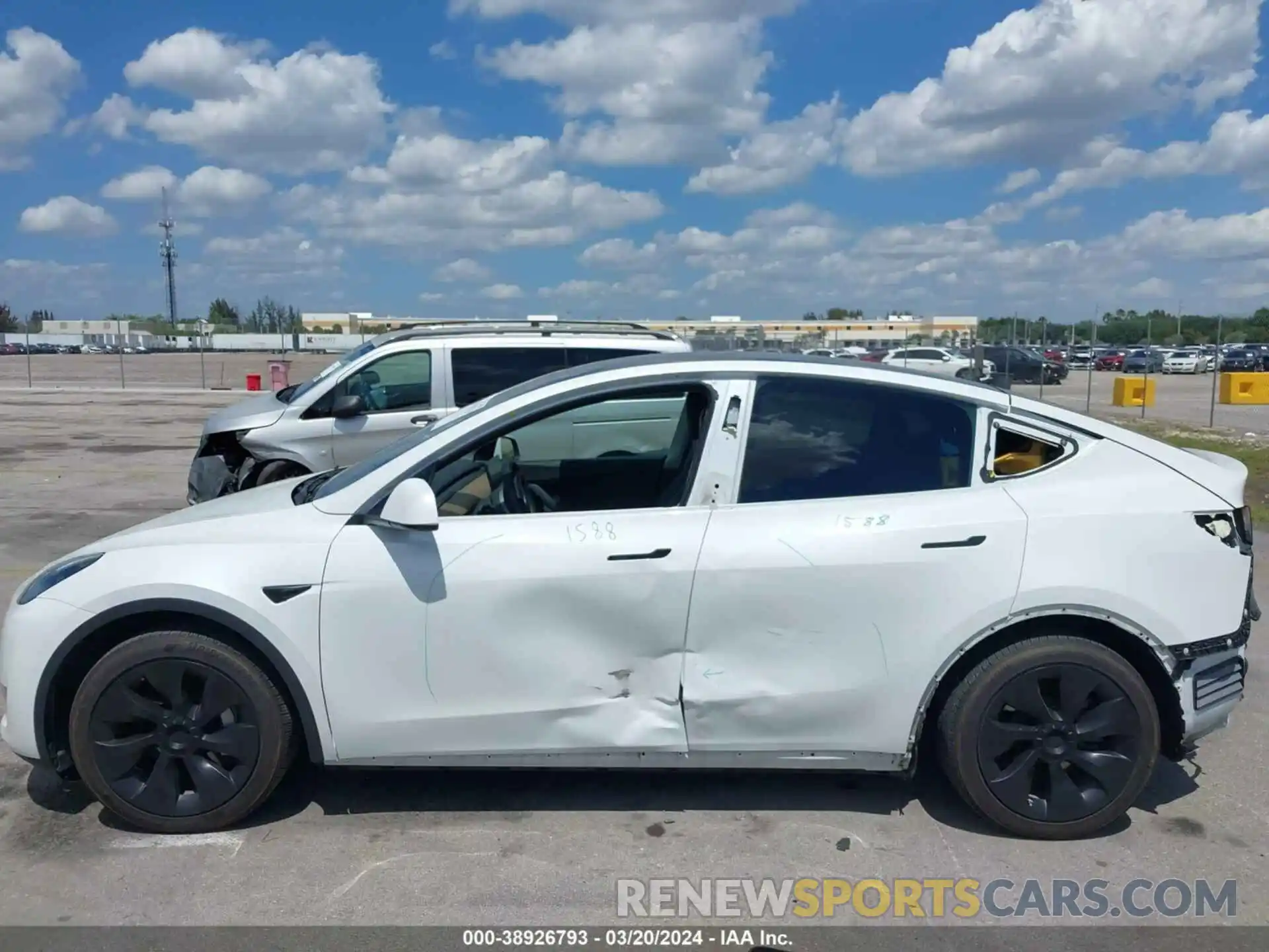 13 Photograph of a damaged car 5YJYGDEE5LF039781 TESLA MODEL Y 2020