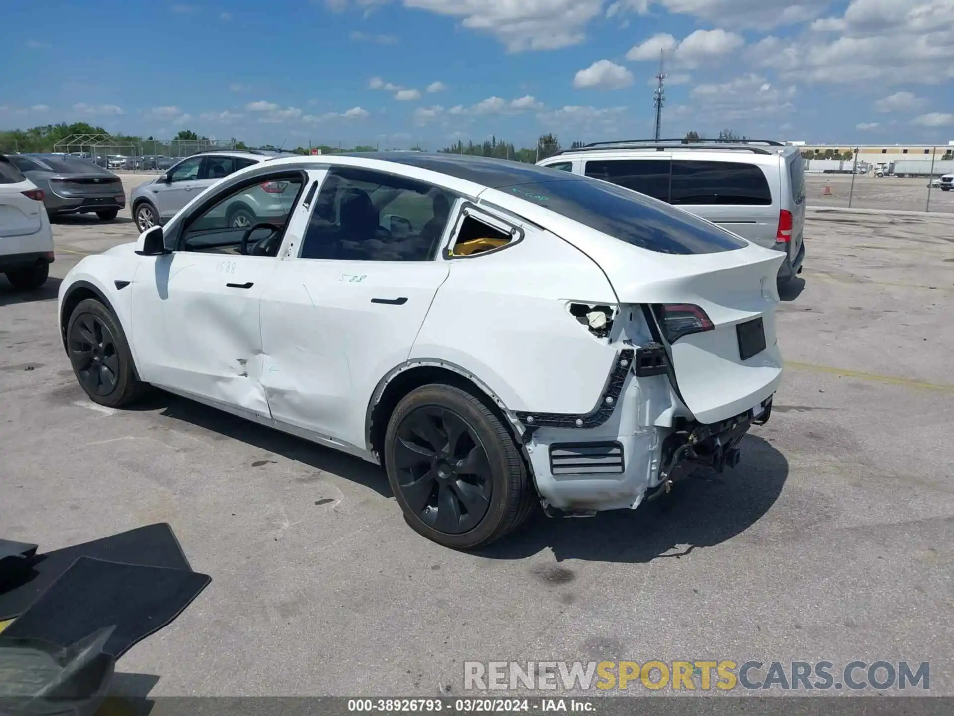 3 Photograph of a damaged car 5YJYGDEE5LF039781 TESLA MODEL Y 2020