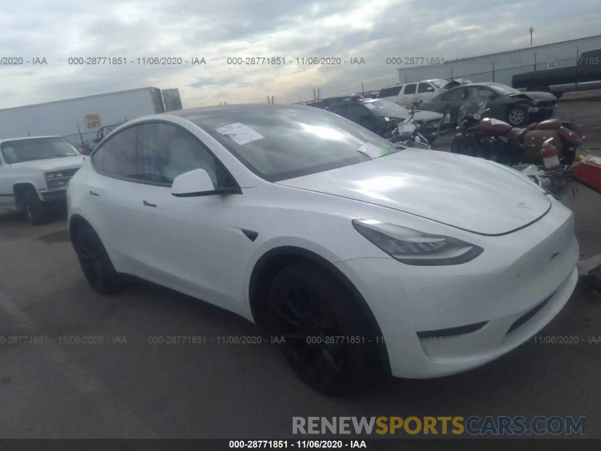 1 Photograph of a damaged car 5YJYGDEE5LF040543 TESLA MODEL Y 2020