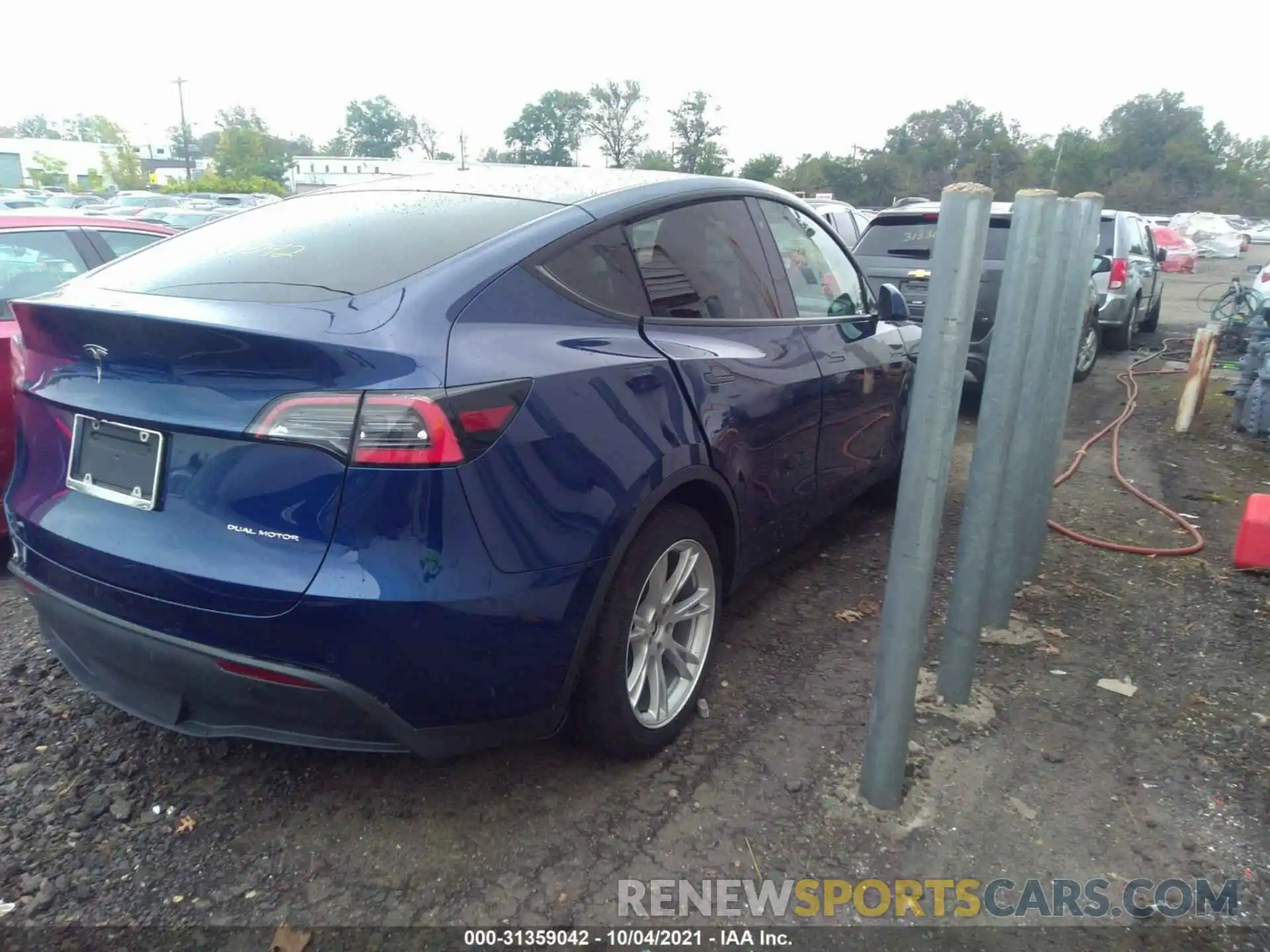 4 Фотография поврежденного автомобиля 5YJYGDEE5LF045287 TESLA MODEL Y 2020