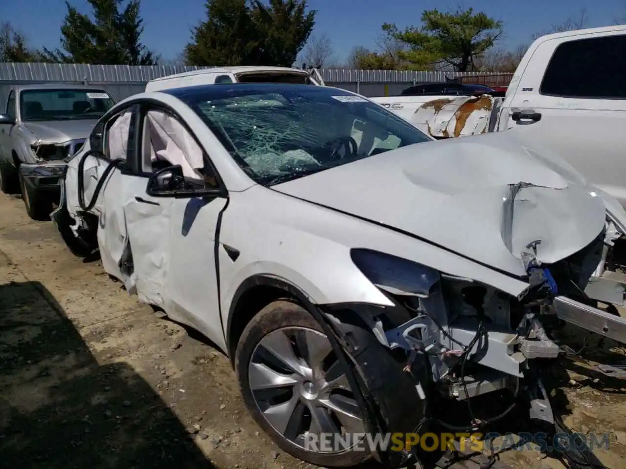 9 Photograph of a damaged car 5YJYGDEE5LF048190 TESLA MODEL Y 2020