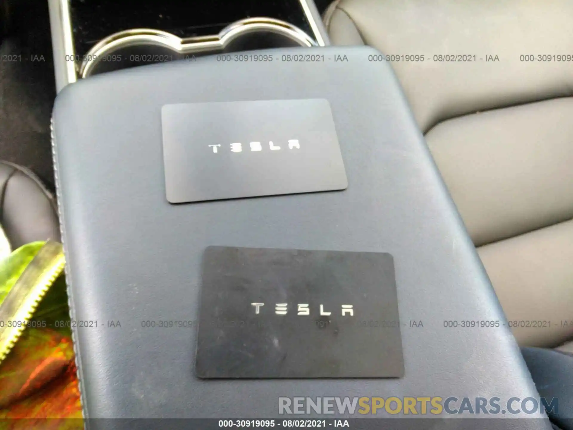 11 Photograph of a damaged car 5YJYGDEE5LF048562 TESLA MODEL Y 2020