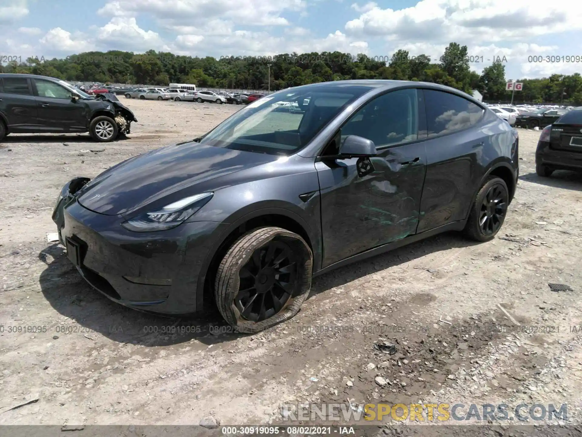 2 Фотография поврежденного автомобиля 5YJYGDEE5LF048562 TESLA MODEL Y 2020