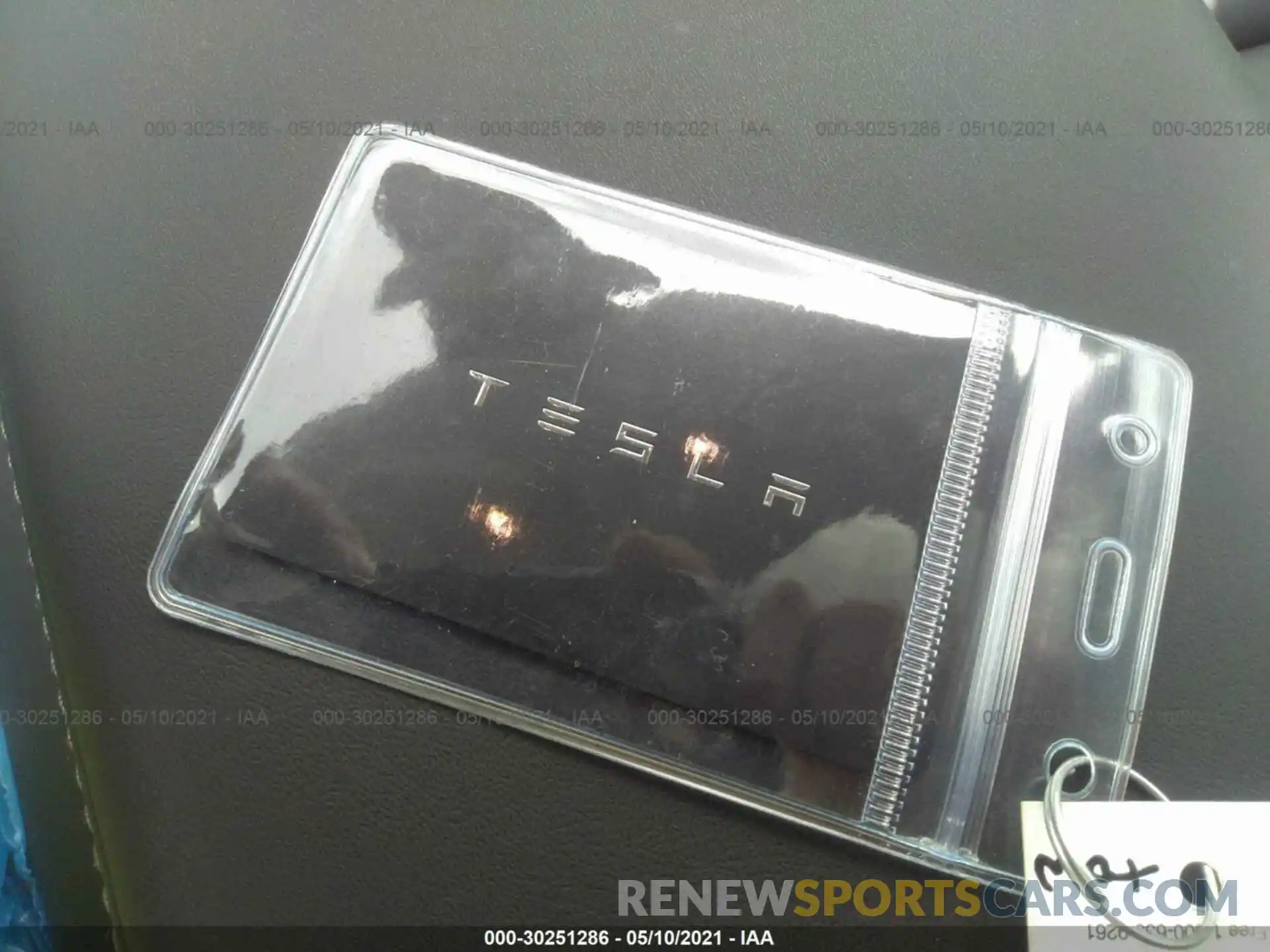 11 Photograph of a damaged car 5YJYGDEE5LF048576 TESLA MODEL Y 2020