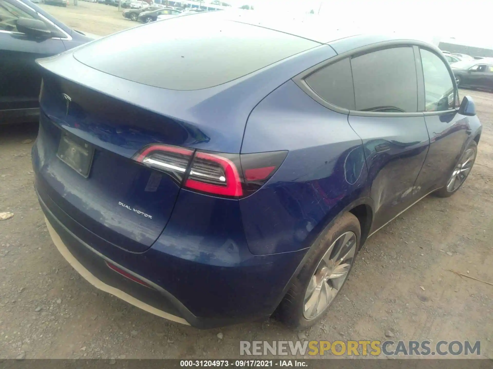 4 Photograph of a damaged car 5YJYGDEE5LF050120 TESLA MODEL Y 2020