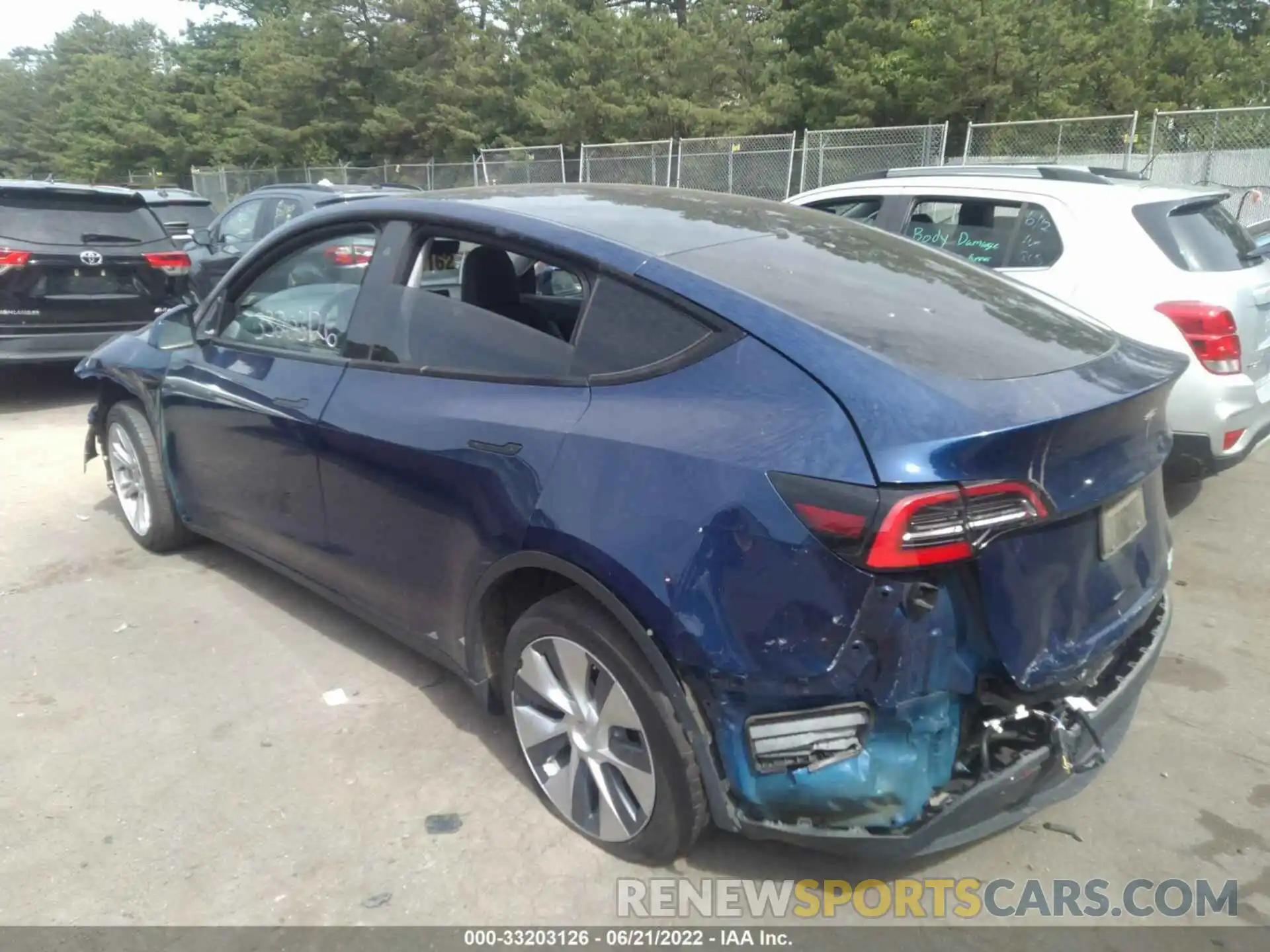 3 Photograph of a damaged car 5YJYGDEE5LF050134 TESLA MODEL Y 2020