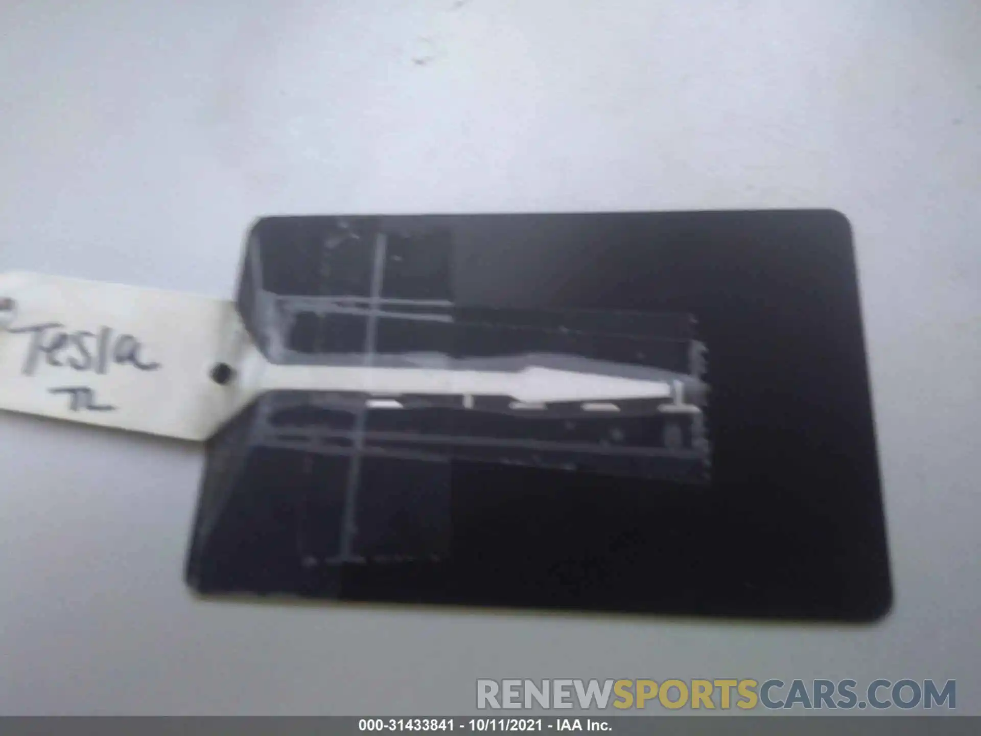 11 Photograph of a damaged car 5YJYGDEE5LF052093 TESLA MODEL Y 2020