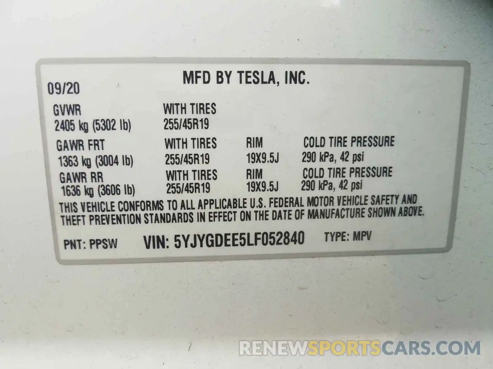 10 Photograph of a damaged car 5YJYGDEE5LF052840 TESLA MODEL Y 2020