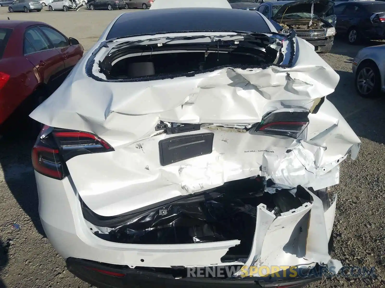 9 Photograph of a damaged car 5YJYGDEE5LF052840 TESLA MODEL Y 2020