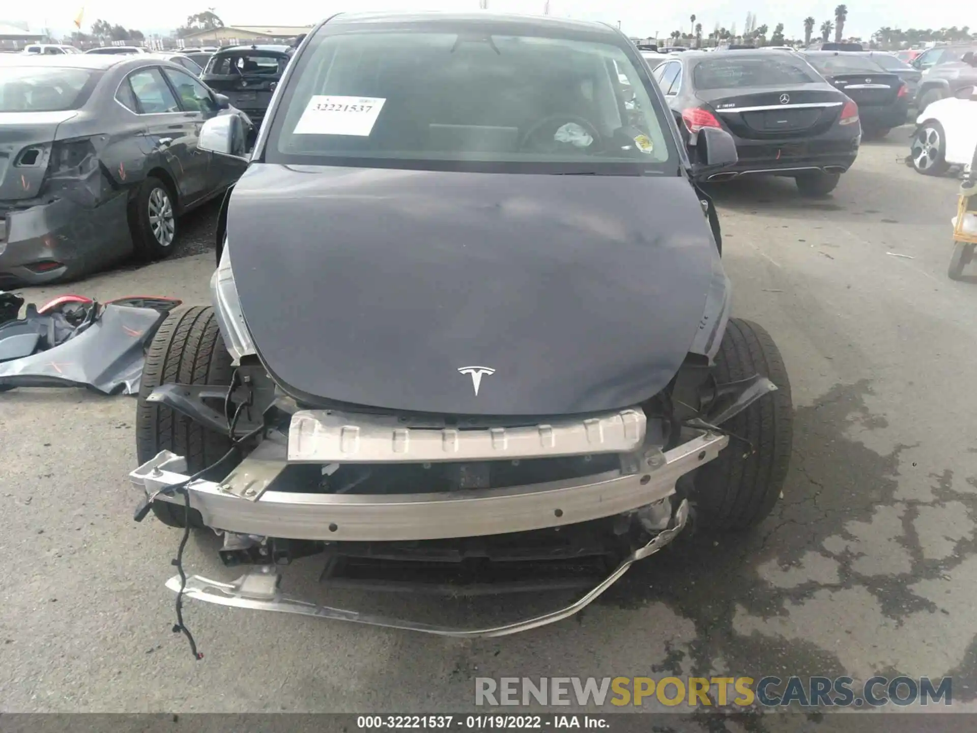 6 Photograph of a damaged car 5YJYGDEE5LF055057 TESLA MODEL Y 2020