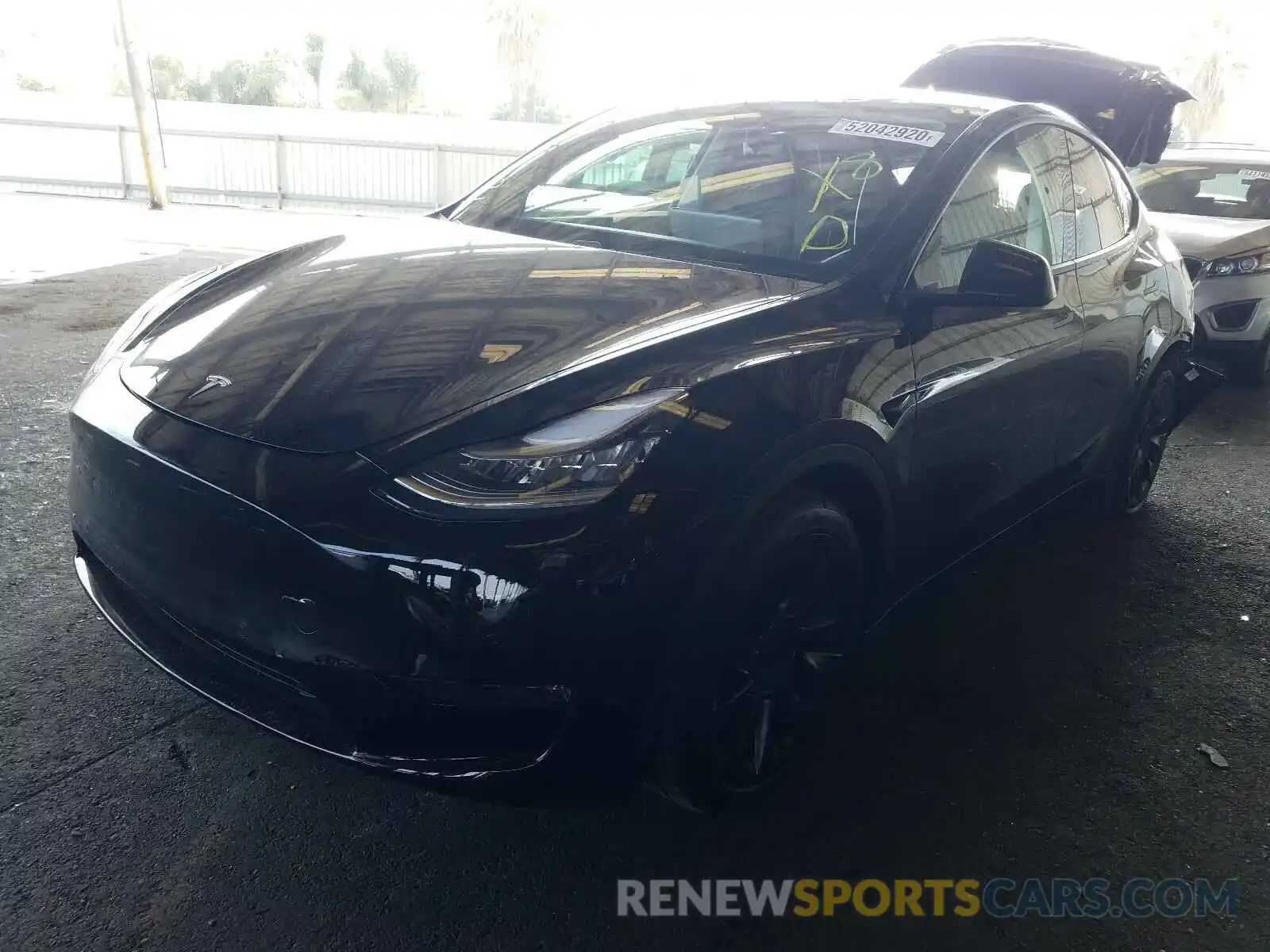 2 Photograph of a damaged car 5YJYGDEE5LF055172 TESLA MODEL Y 2020