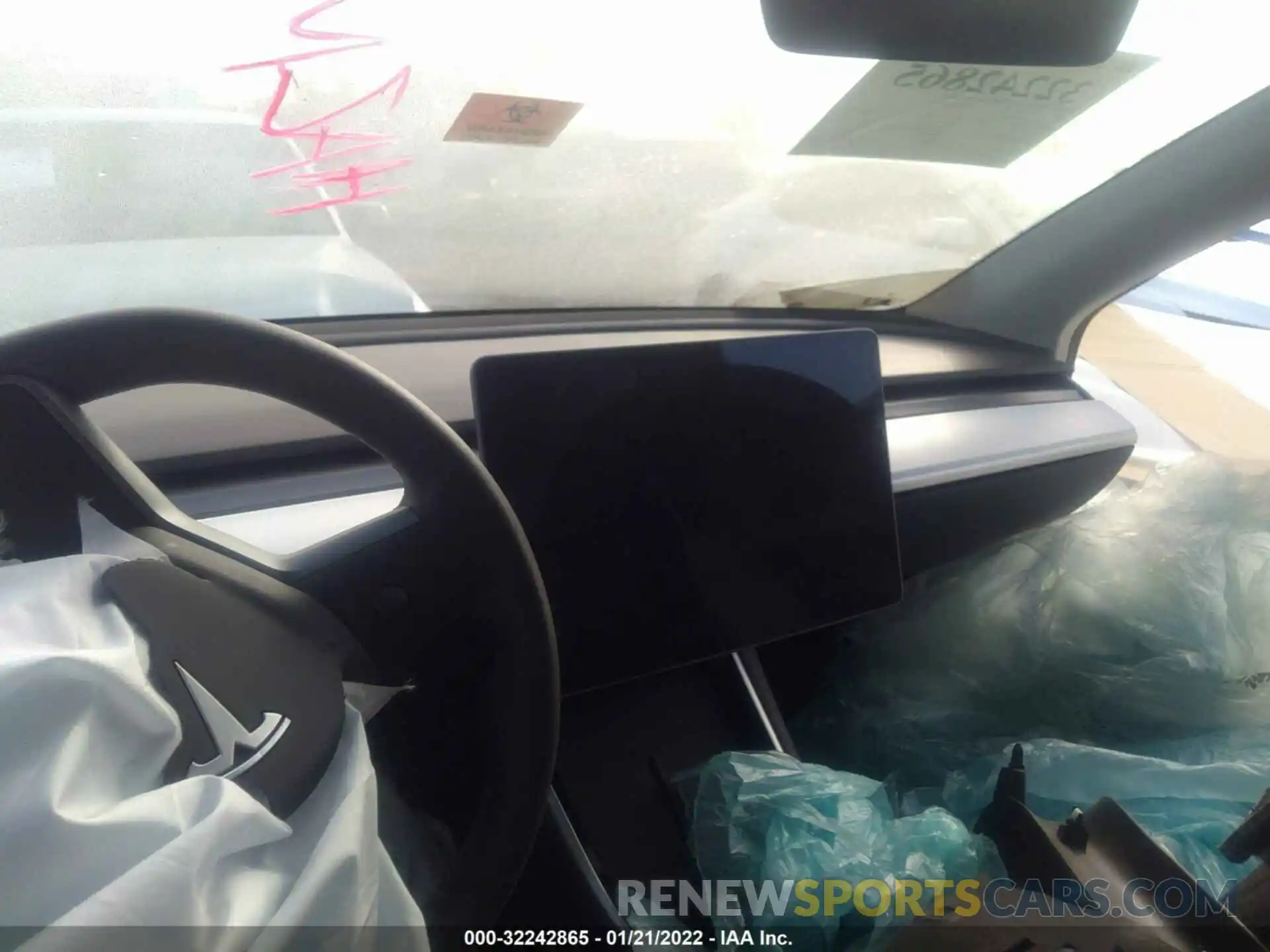 7 Photograph of a damaged car 5YJYGDEE5LF056175 TESLA MODEL Y 2020