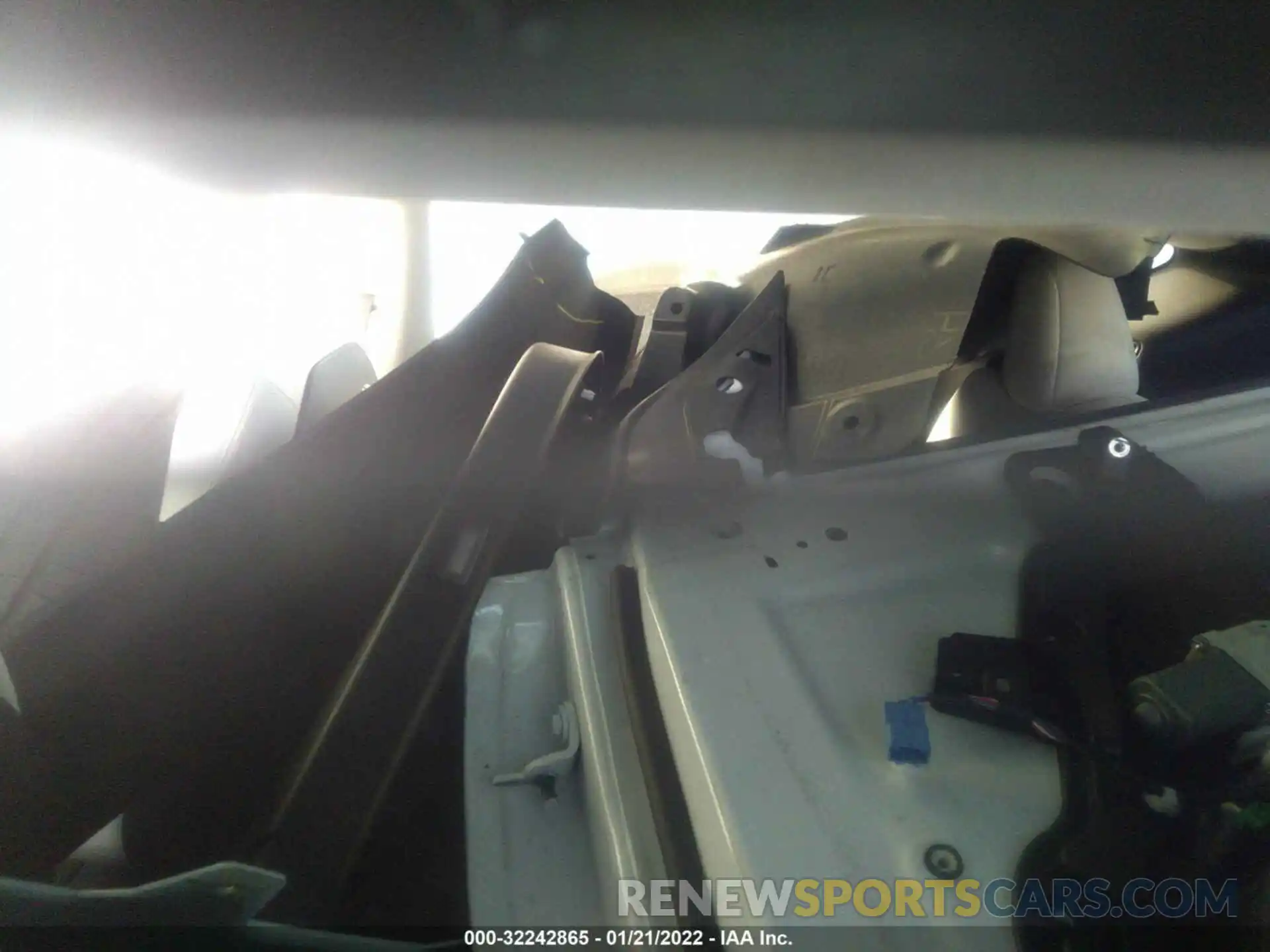 8 Photograph of a damaged car 5YJYGDEE5LF056175 TESLA MODEL Y 2020