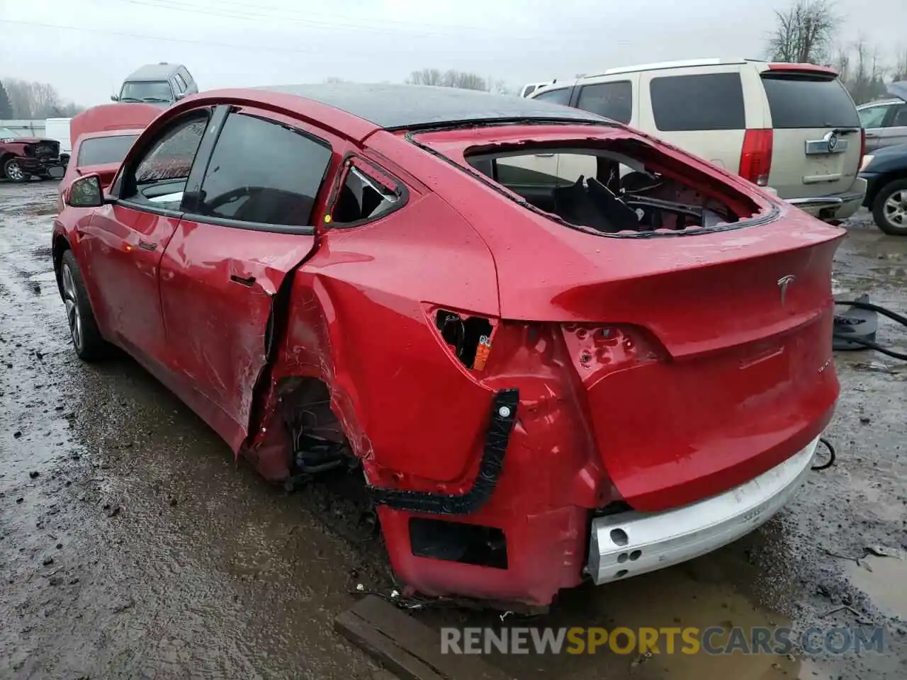 3 Photograph of a damaged car 5YJYGDEE5LF057018 TESLA MODEL Y 2020