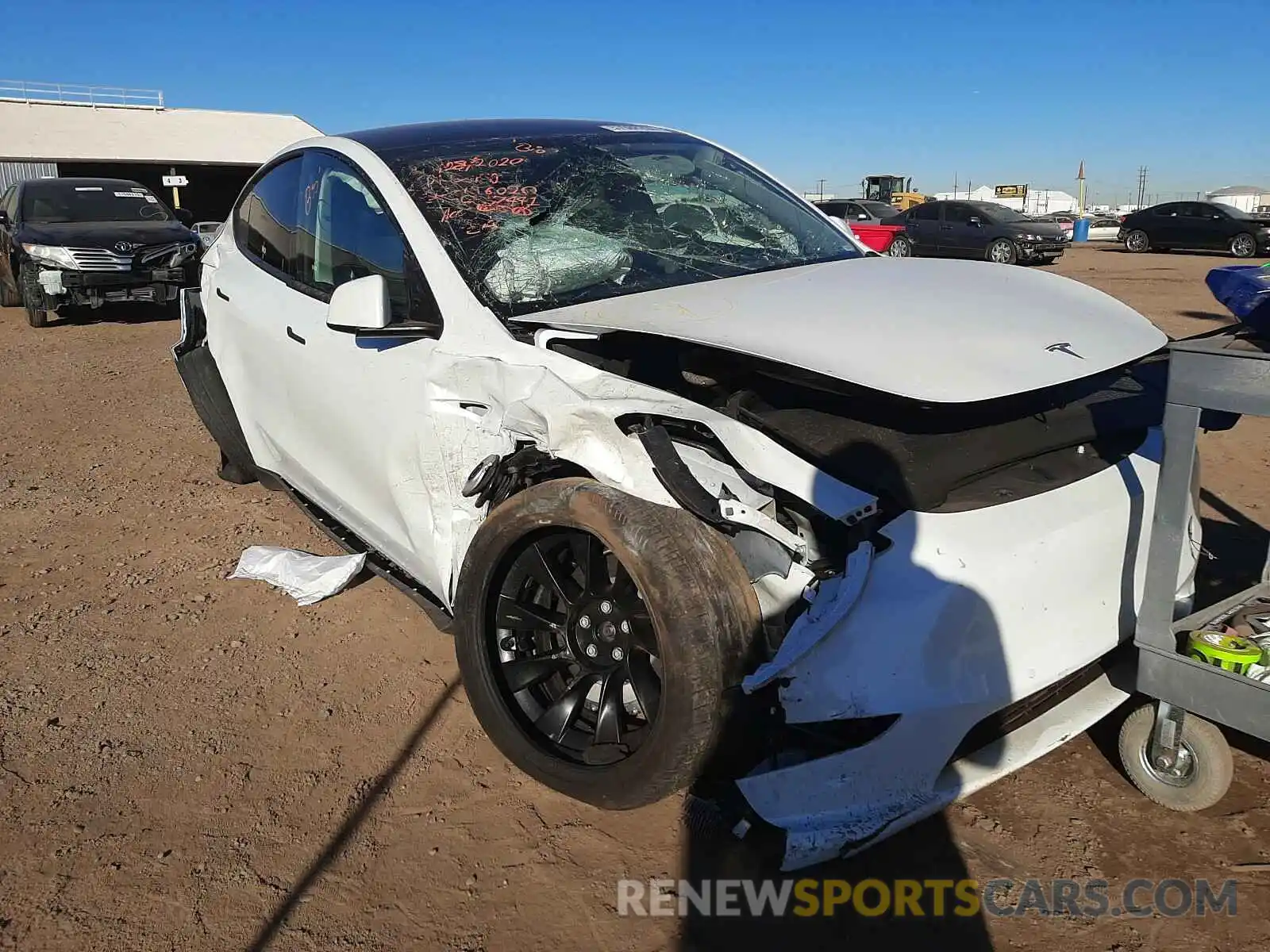 1 Photograph of a damaged car 5YJYGDEE5LF057441 TESLA MODEL Y 2020