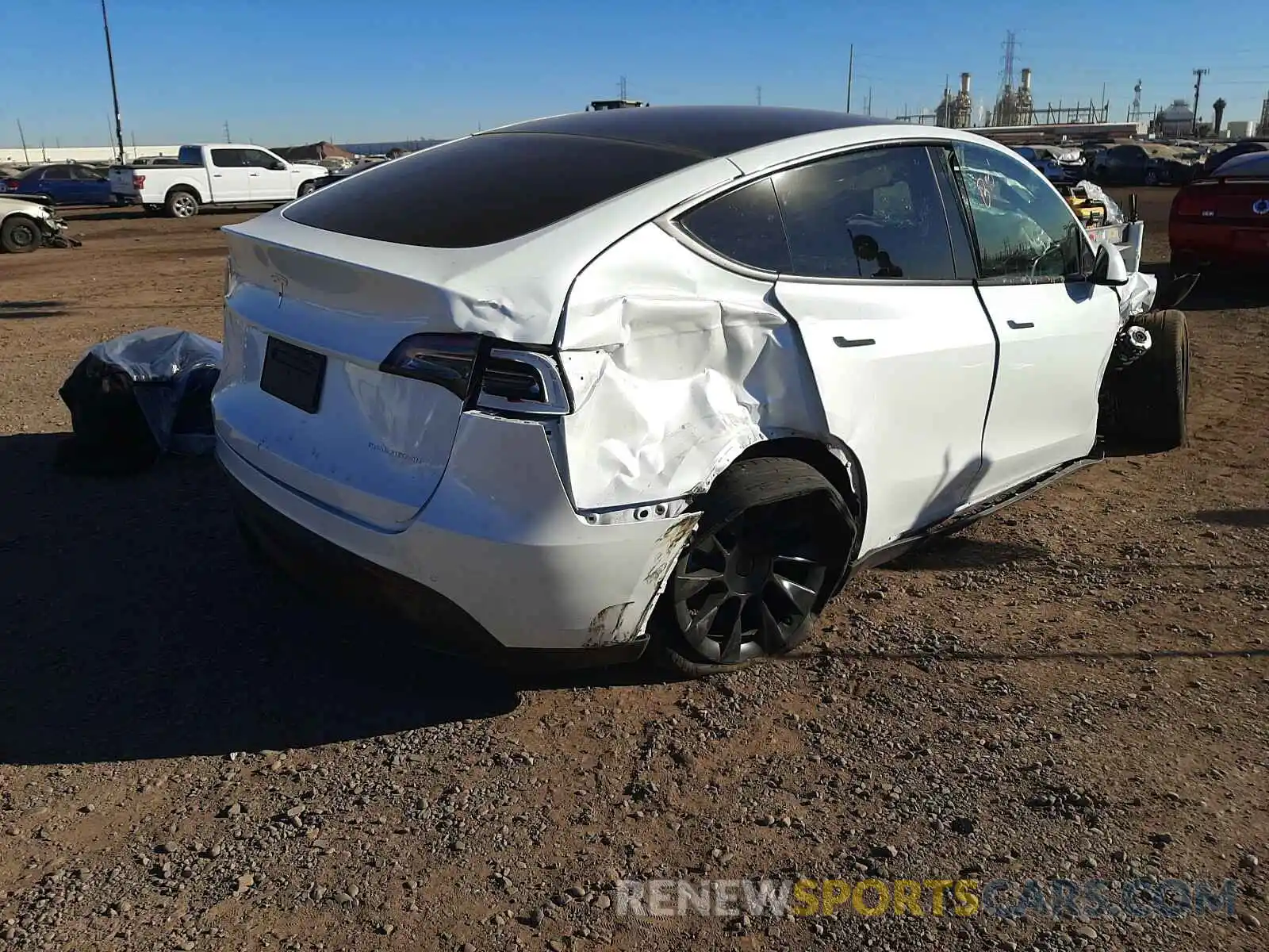 4 Photograph of a damaged car 5YJYGDEE5LF057441 TESLA MODEL Y 2020