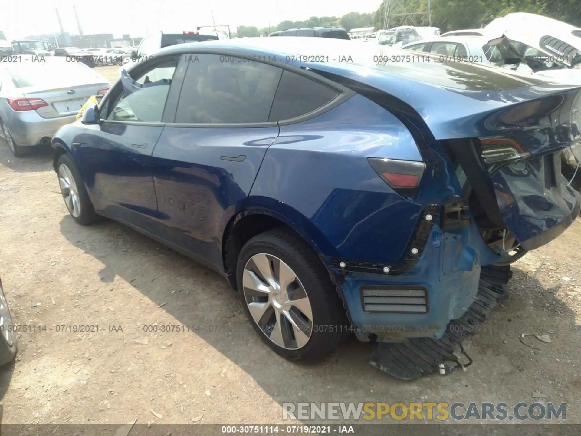 3 Photograph of a damaged car 5YJYGDEE6LF007115 TESLA MODEL Y 2020