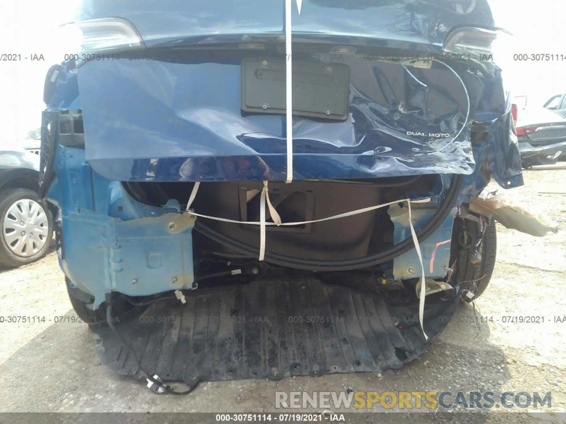 6 Photograph of a damaged car 5YJYGDEE6LF007115 TESLA MODEL Y 2020