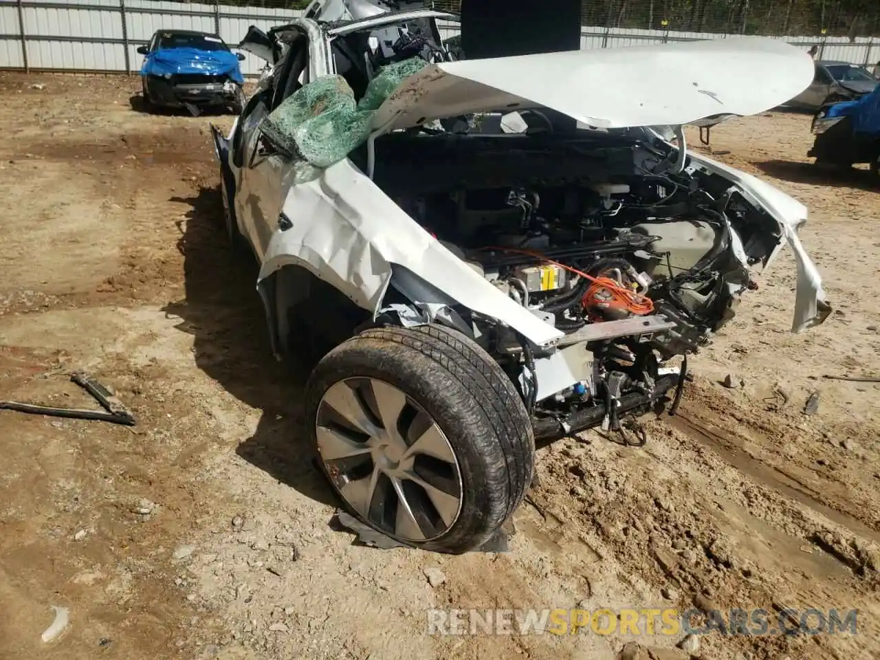 10 Photograph of a damaged car 5YJYGDEE6LF010063 TESLA MODEL Y 2020