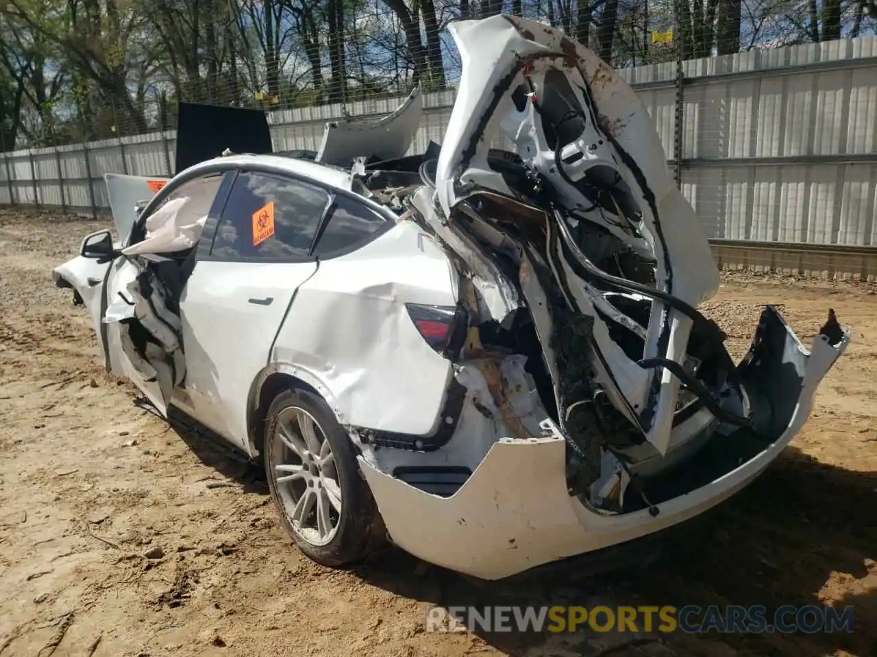 3 Photograph of a damaged car 5YJYGDEE6LF010063 TESLA MODEL Y 2020