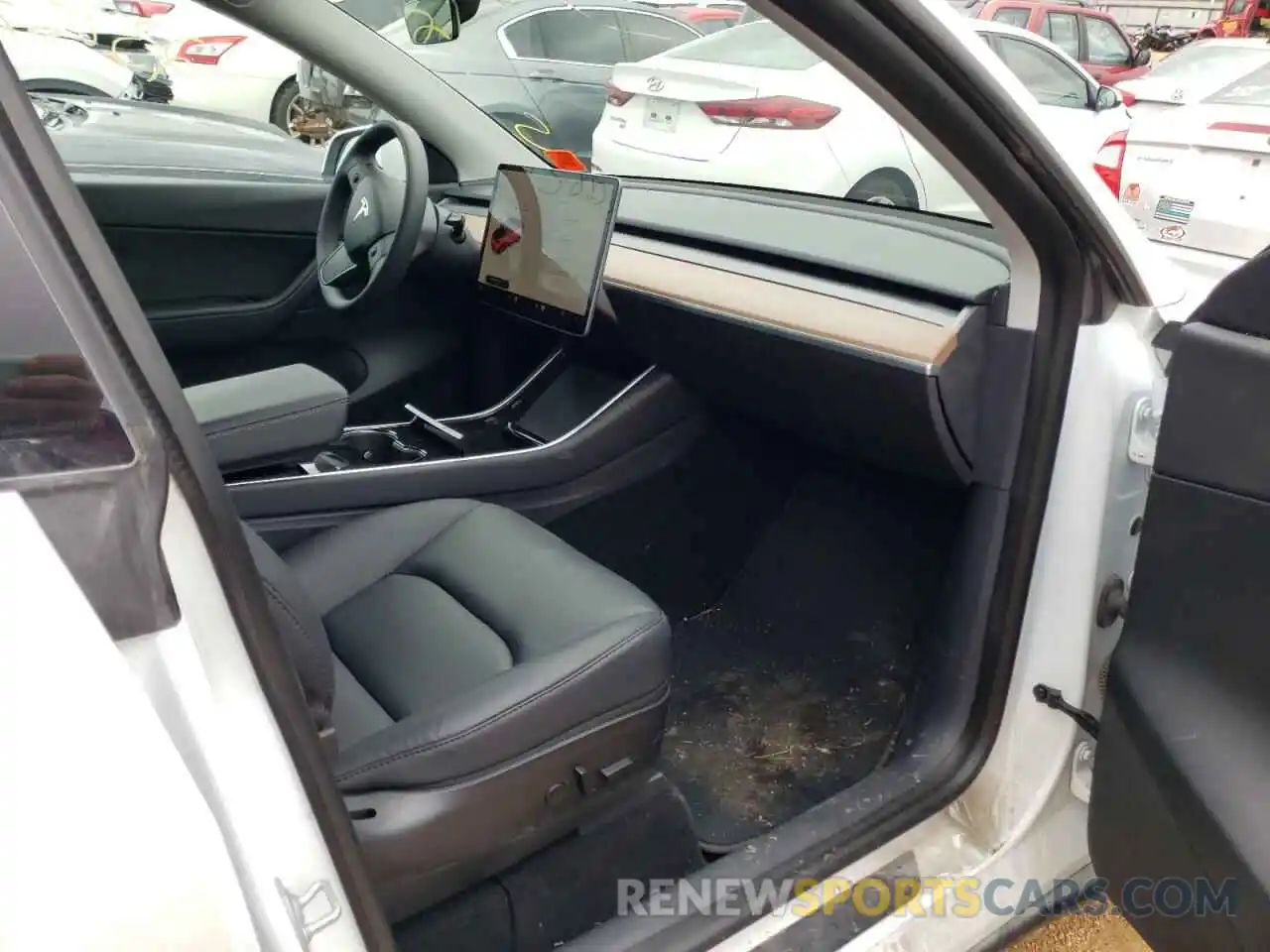 5 Photograph of a damaged car 5YJYGDEE6LF012492 TESLA MODEL Y 2020