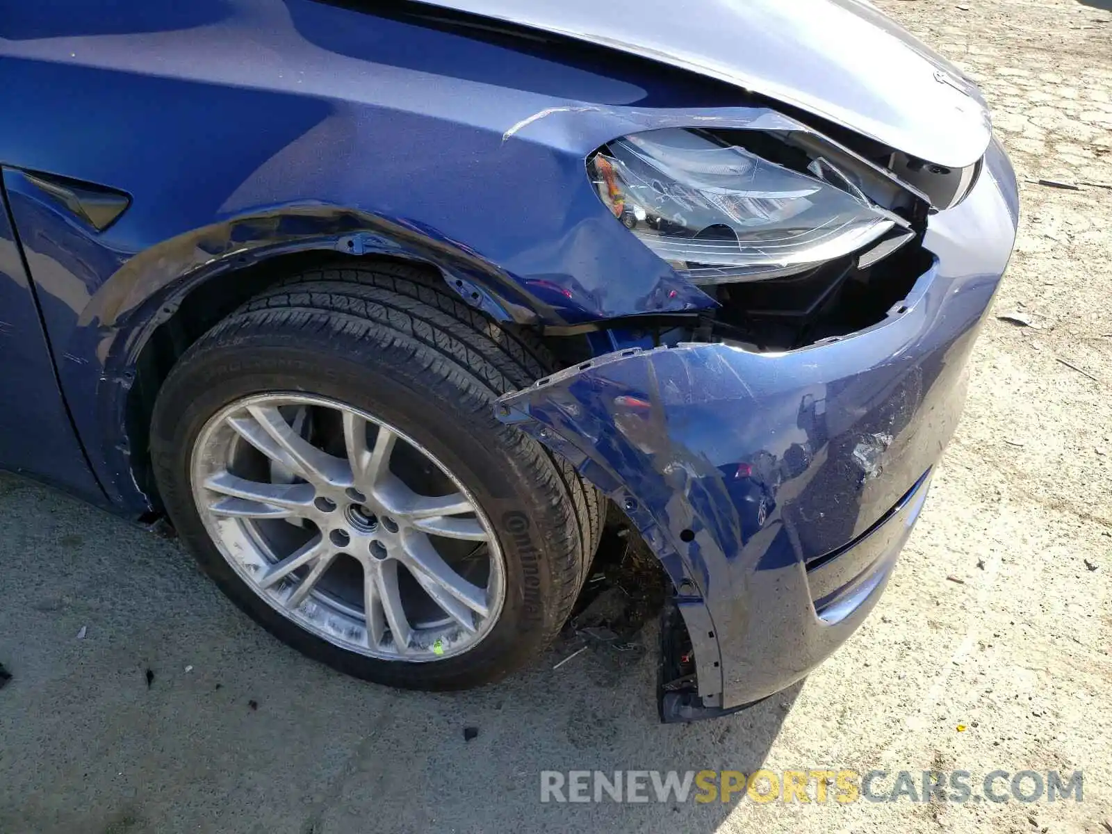 9 Photograph of a damaged car 5YJYGDEE6LF018079 TESLA MODEL Y 2020