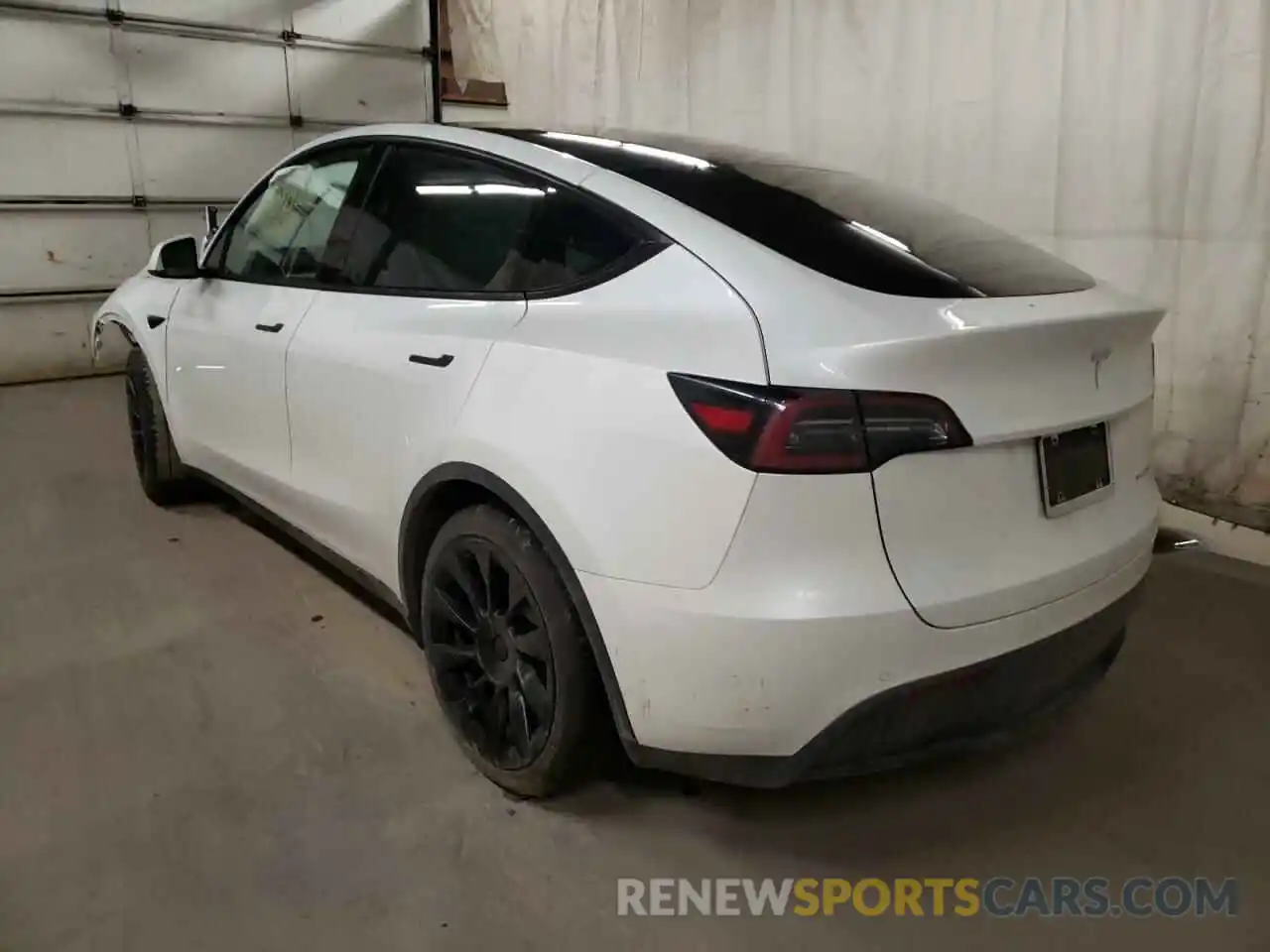 3 Photograph of a damaged car 5YJYGDEE6LF022066 TESLA MODEL Y 2020