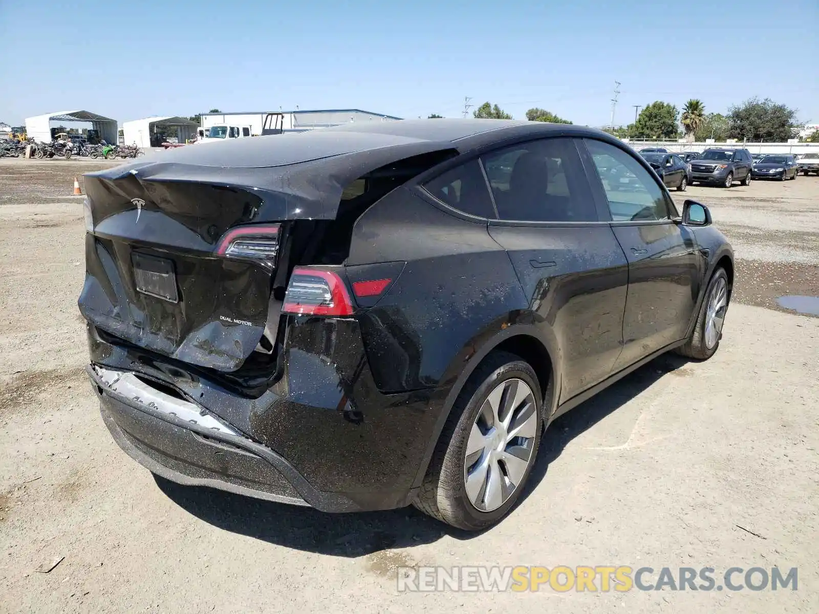 4 Photograph of a damaged car 5YJYGDEE6LF026537 TESLA MODEL Y 2020