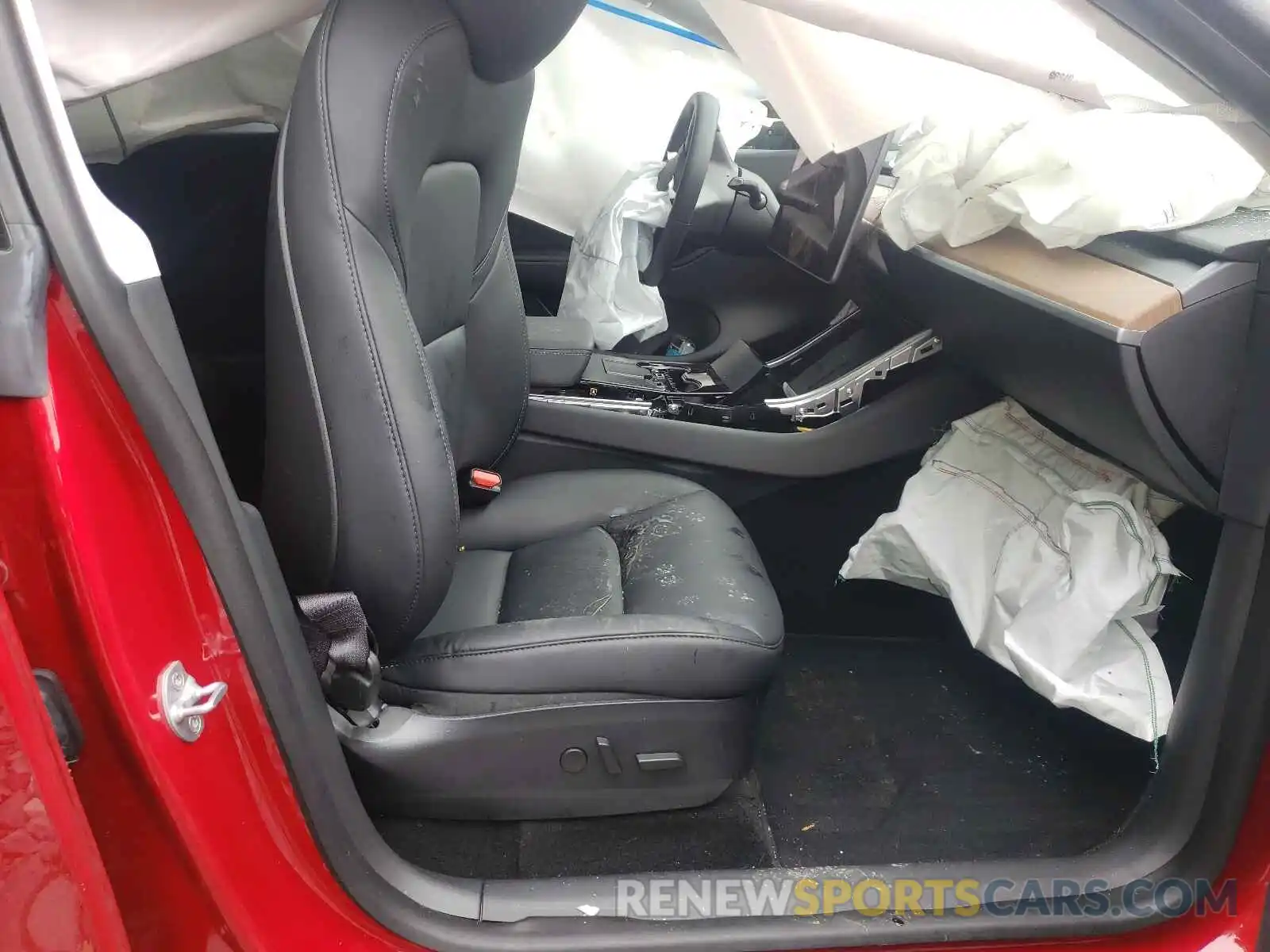 5 Photograph of a damaged car 5YJYGDEE6LF027302 TESLA MODEL Y 2020