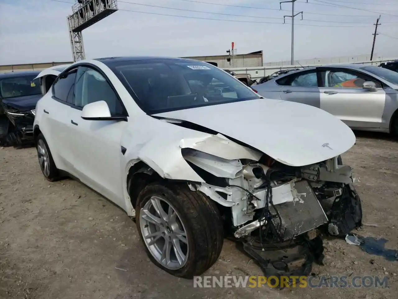 1 Photograph of a damaged car 5YJYGDEE6LF028434 TESLA MODEL Y 2020