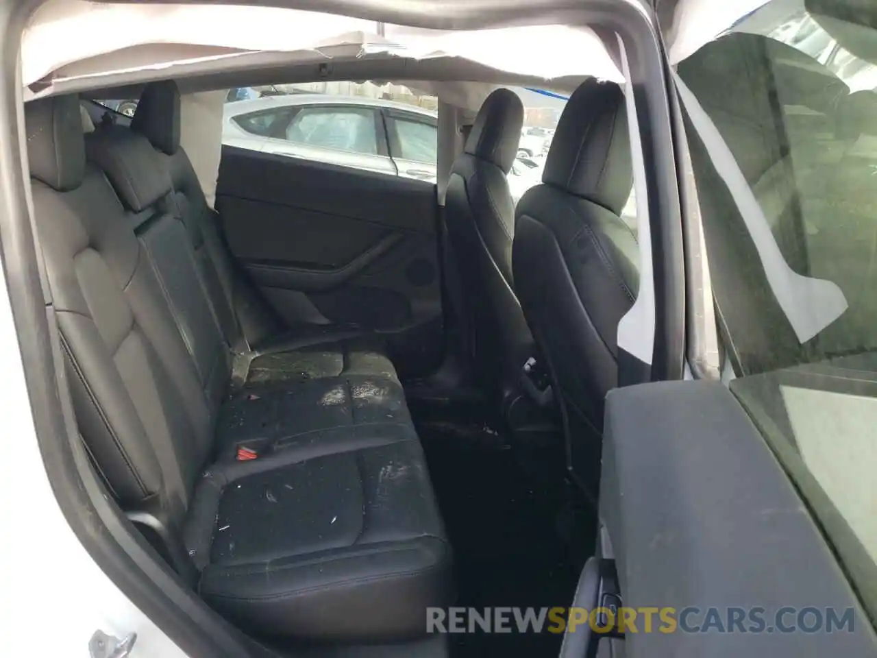 6 Photograph of a damaged car 5YJYGDEE6LF028434 TESLA MODEL Y 2020