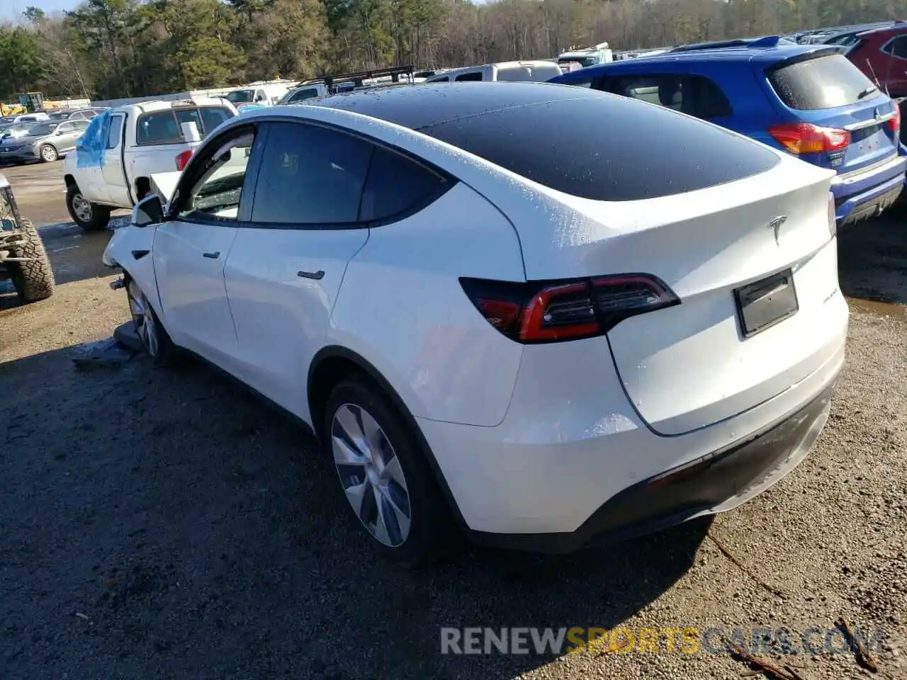 3 Photograph of a damaged car 5YJYGDEE6LF039613 TESLA MODEL Y 2020