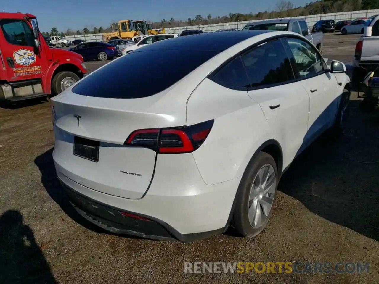 4 Фотография поврежденного автомобиля 5YJYGDEE6LF039613 TESLA MODEL Y 2020