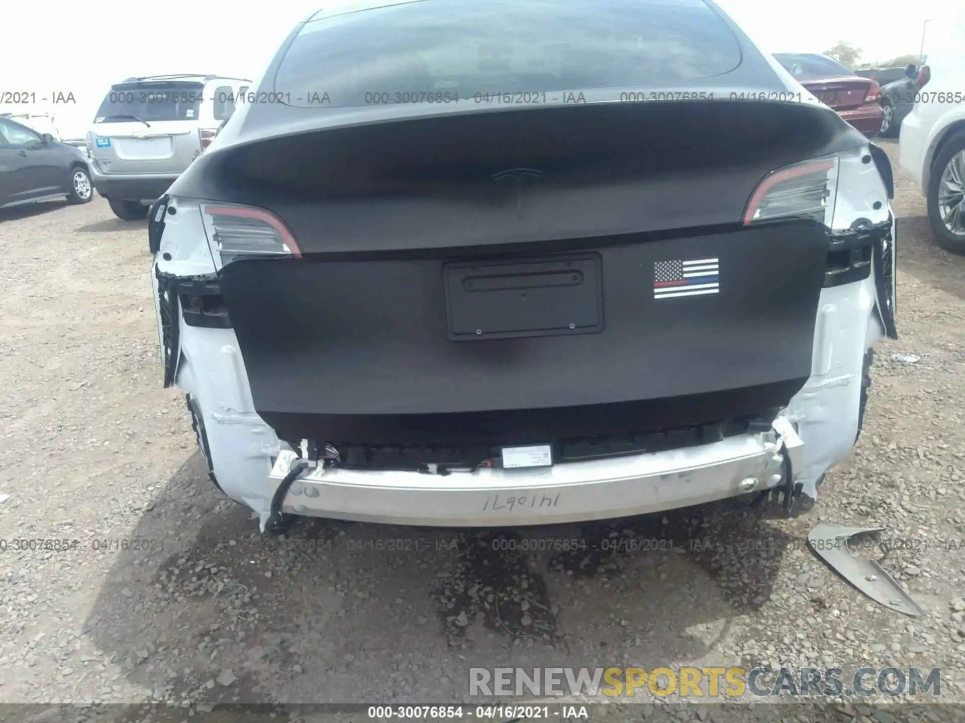 6 Photograph of a damaged car 5YJYGDEE6LF041975 TESLA MODEL Y 2020