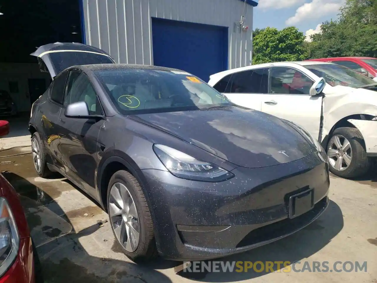 1 Photograph of a damaged car 5YJYGDEE6LF044701 TESLA MODEL Y 2020