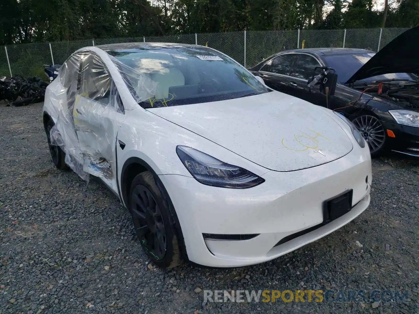 1 Photograph of a damaged car 5YJYGDEE6LF046044 TESLA MODEL Y 2020