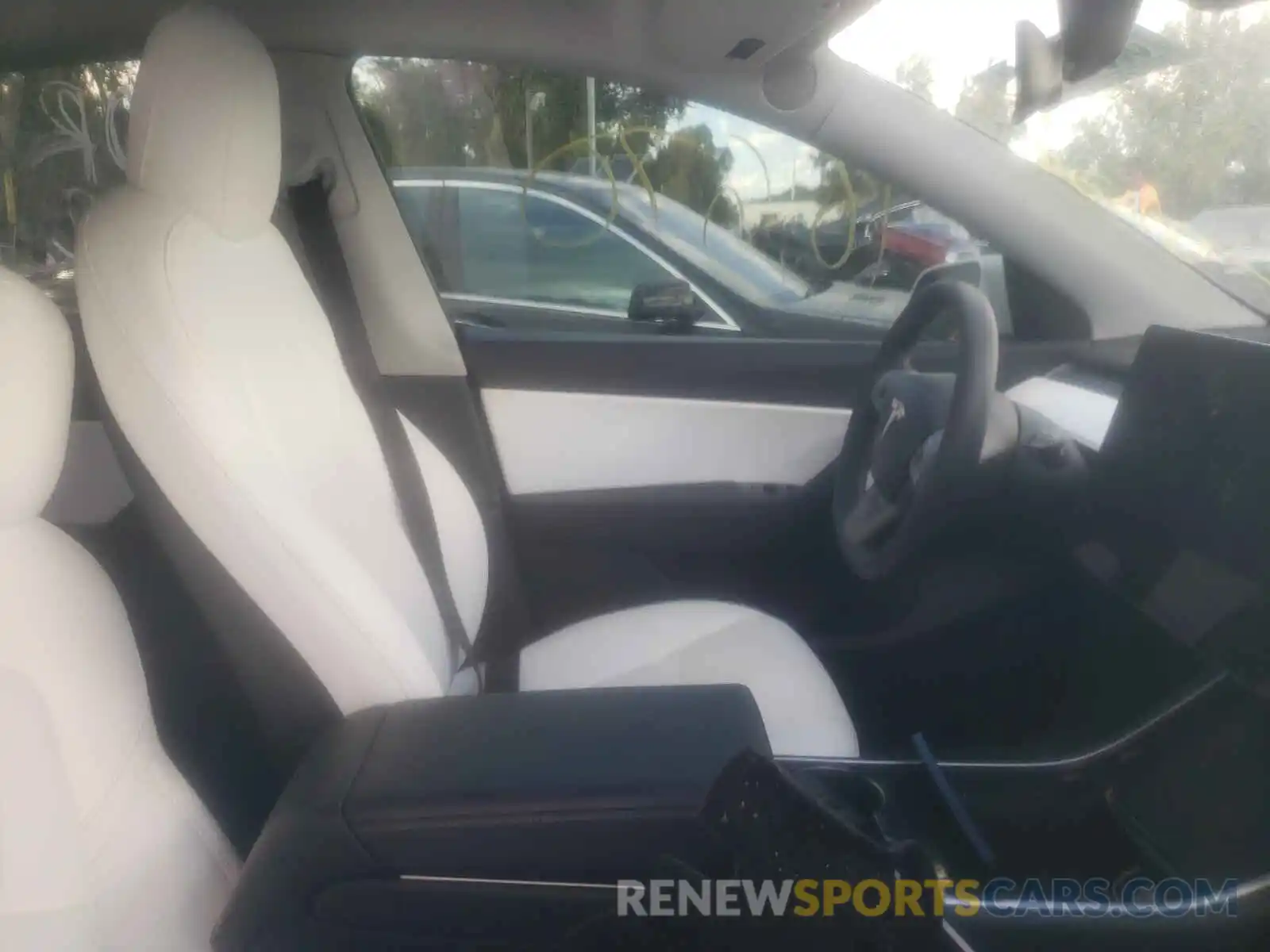 5 Photograph of a damaged car 5YJYGDEE6LF046044 TESLA MODEL Y 2020