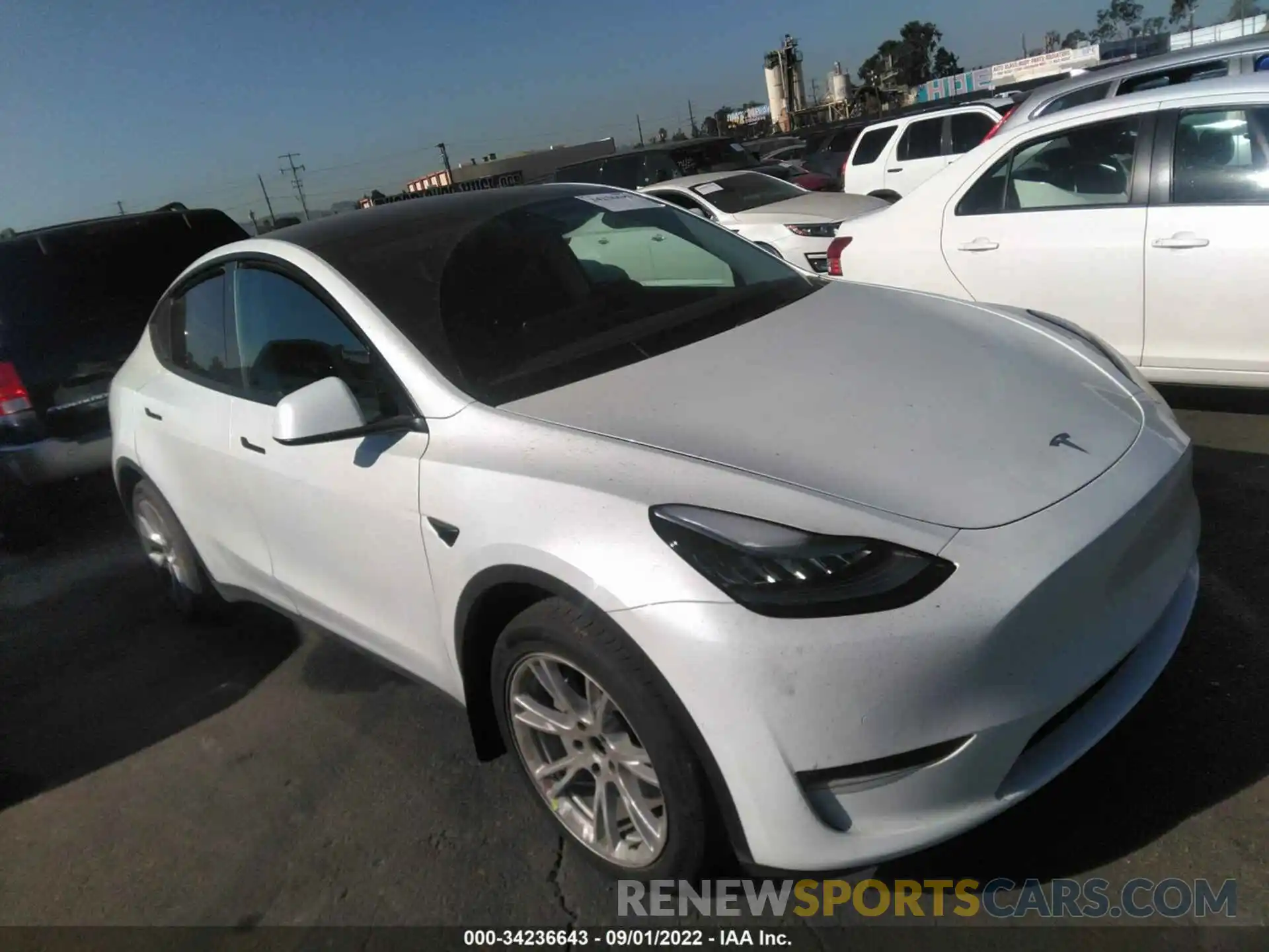 1 Фотография поврежденного автомобиля 5YJYGDEE6LF052880 TESLA MODEL Y 2020