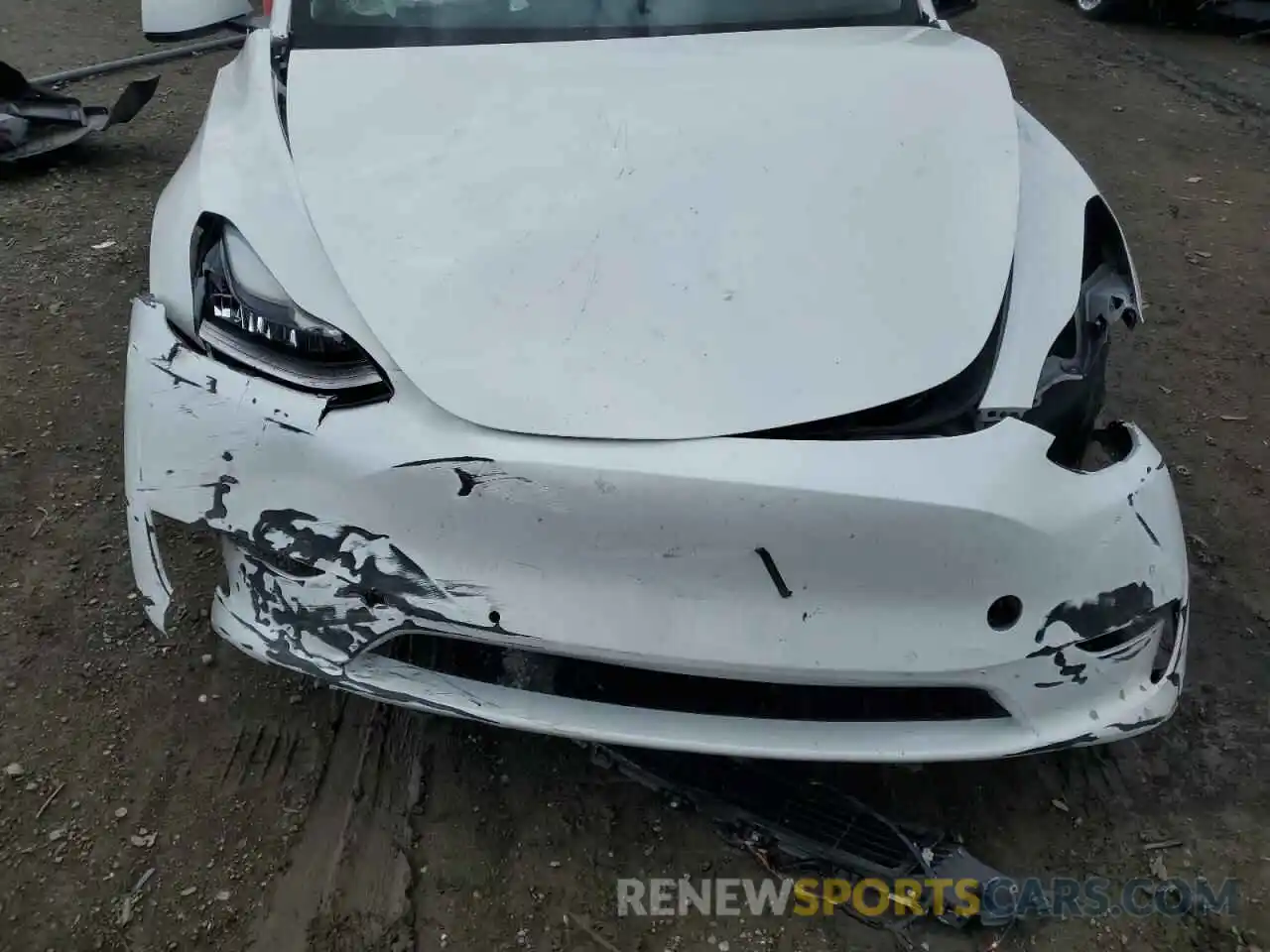 11 Photograph of a damaged car 5YJYGDEE6LF054676 TESLA MODEL Y 2020