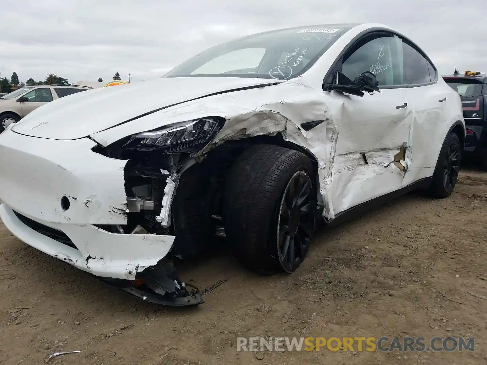 9 Photograph of a damaged car 5YJYGDEE6LF059280 TESLA MODEL Y 2020