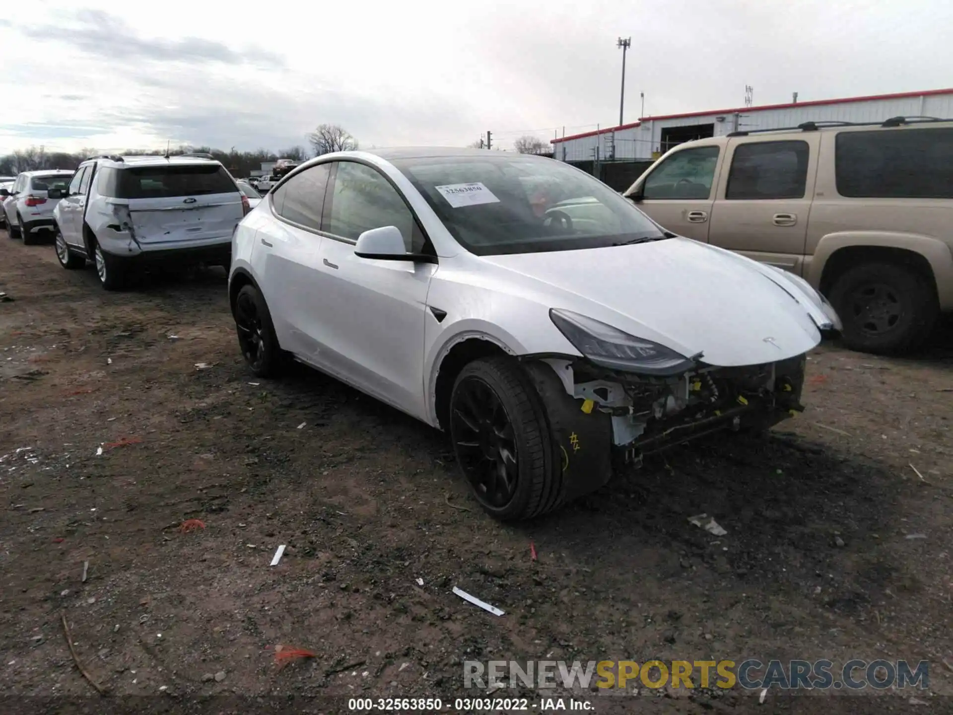 1 Фотография поврежденного автомобиля 5YJYGDEE7LF008645 TESLA MODEL Y 2020